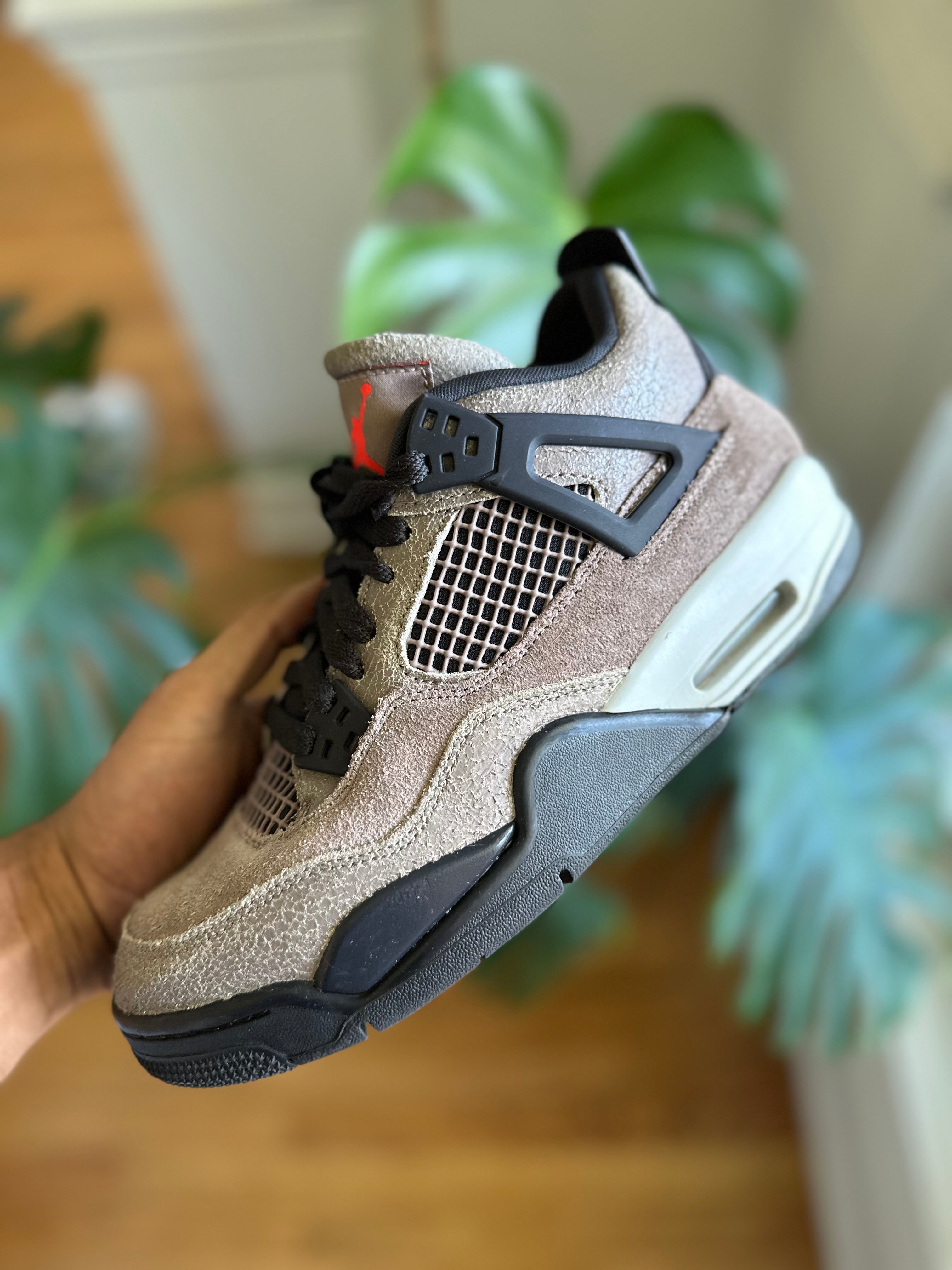 Size 6.5y - J4 taupe haze