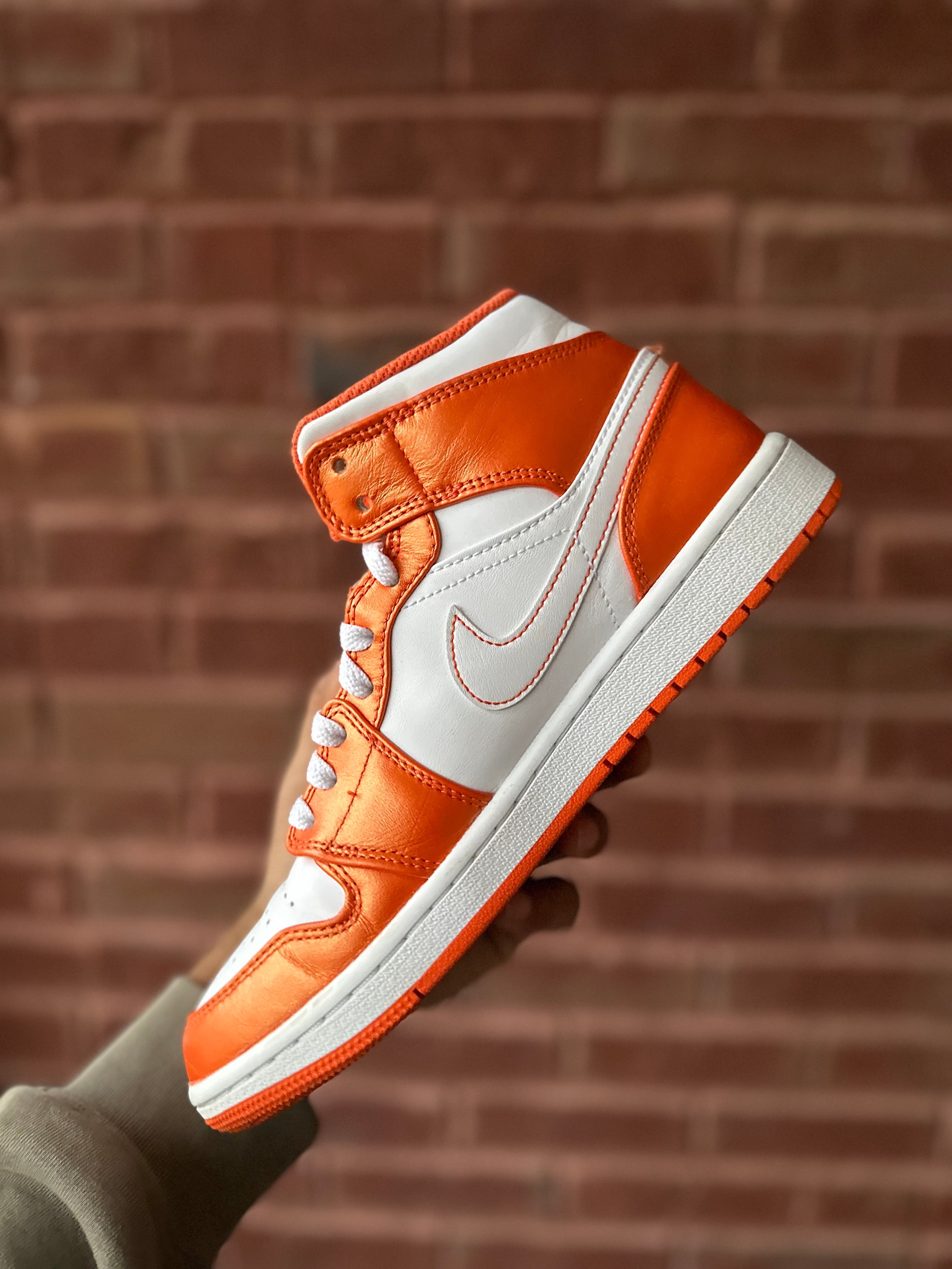 Size 7 - J1 mid metallic orange