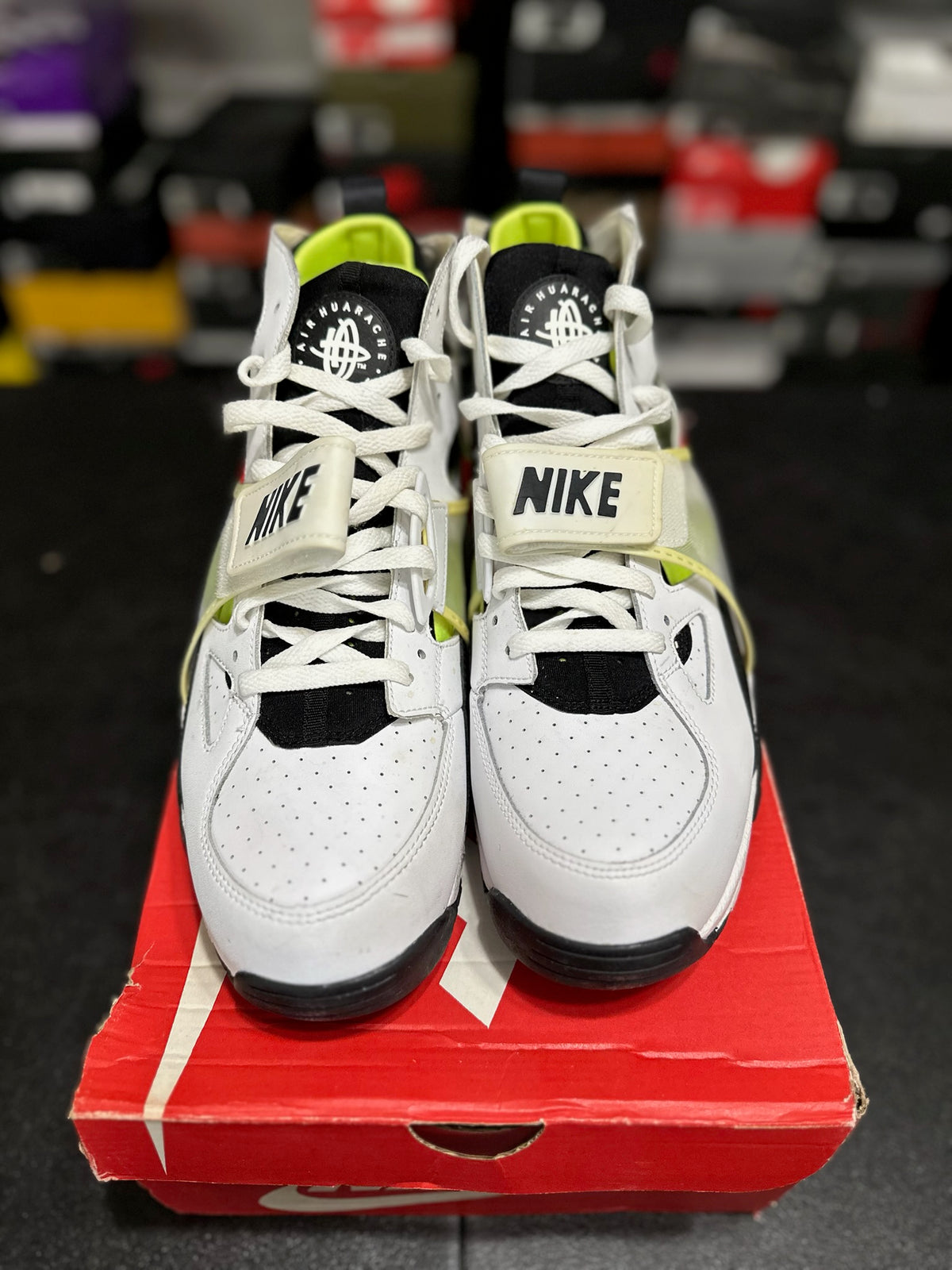 Size 13 - air trainer huarache white black laser fuchsia volt