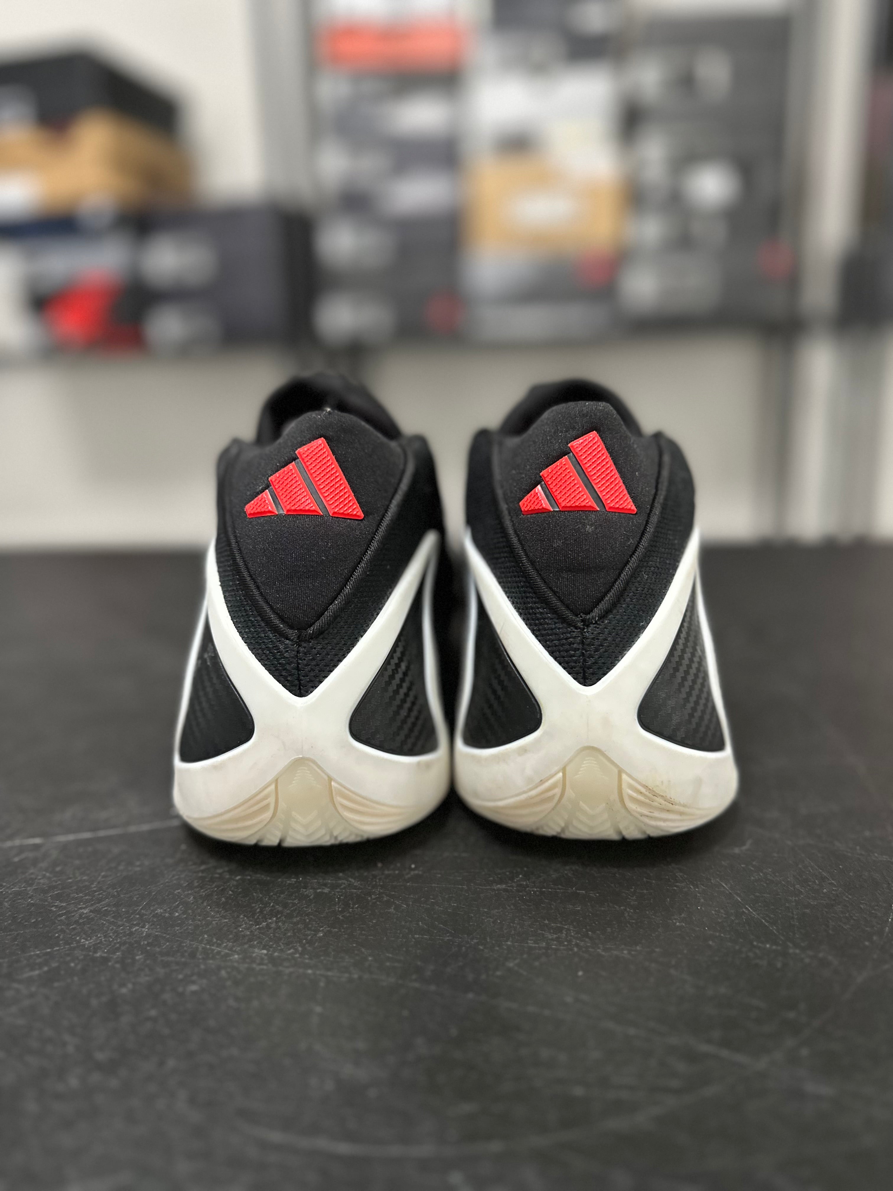 Size 11 - AE 2 black/white