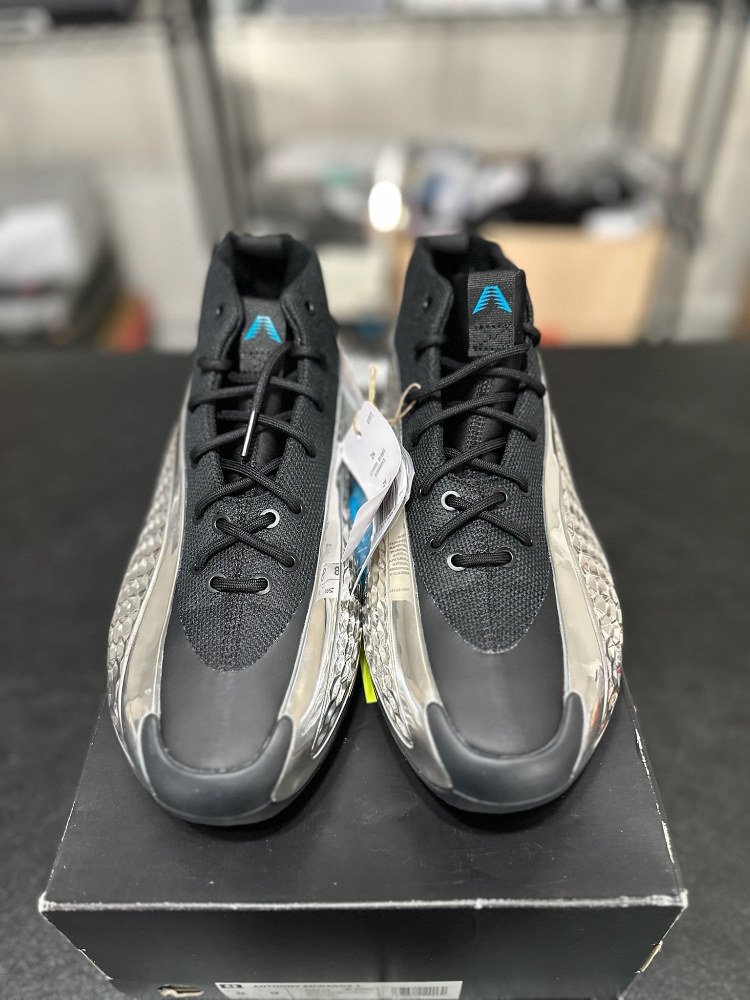 Size 8 - AE 1 Silver Metallic