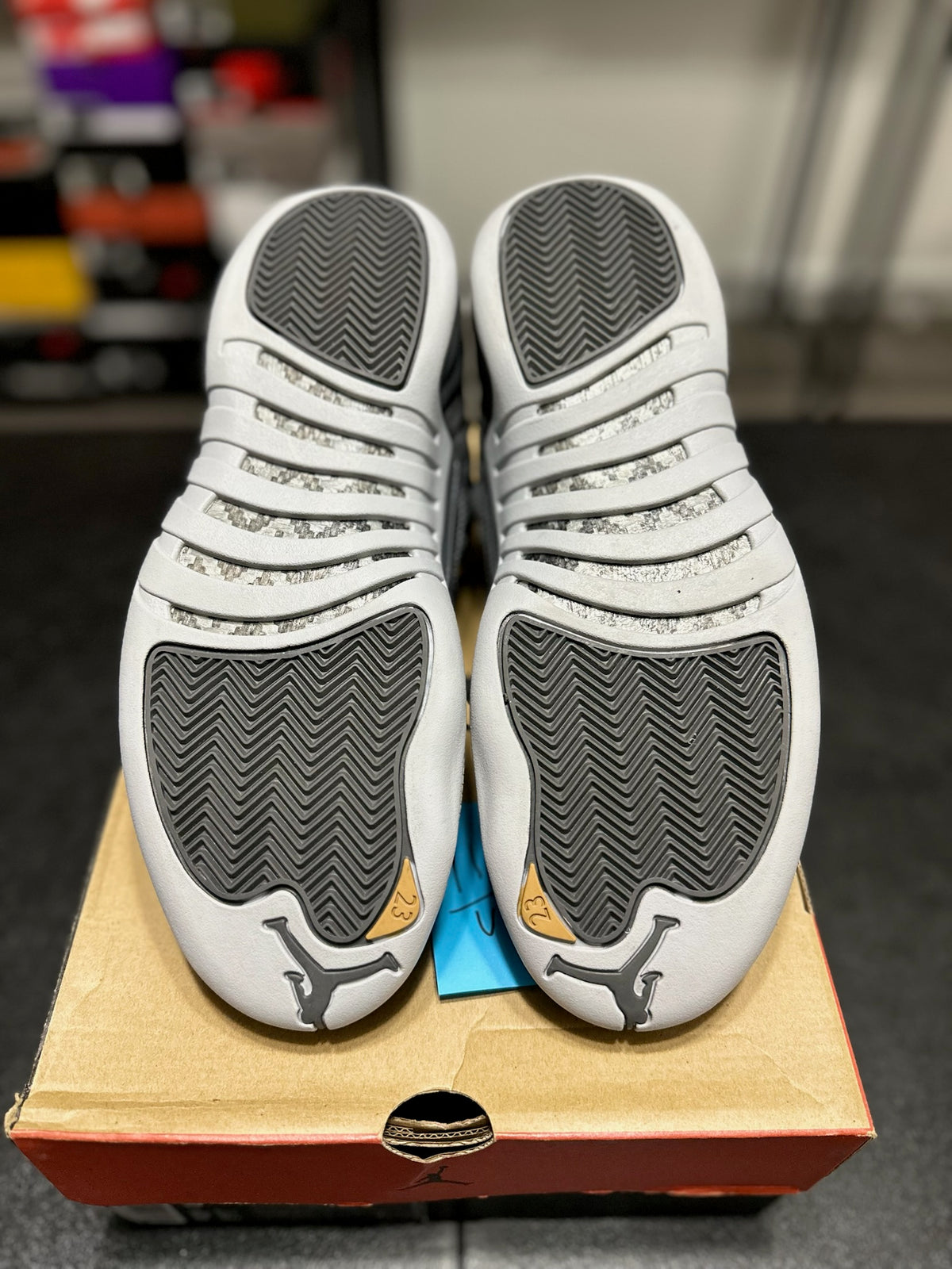 Size 9 - j12 dark grey