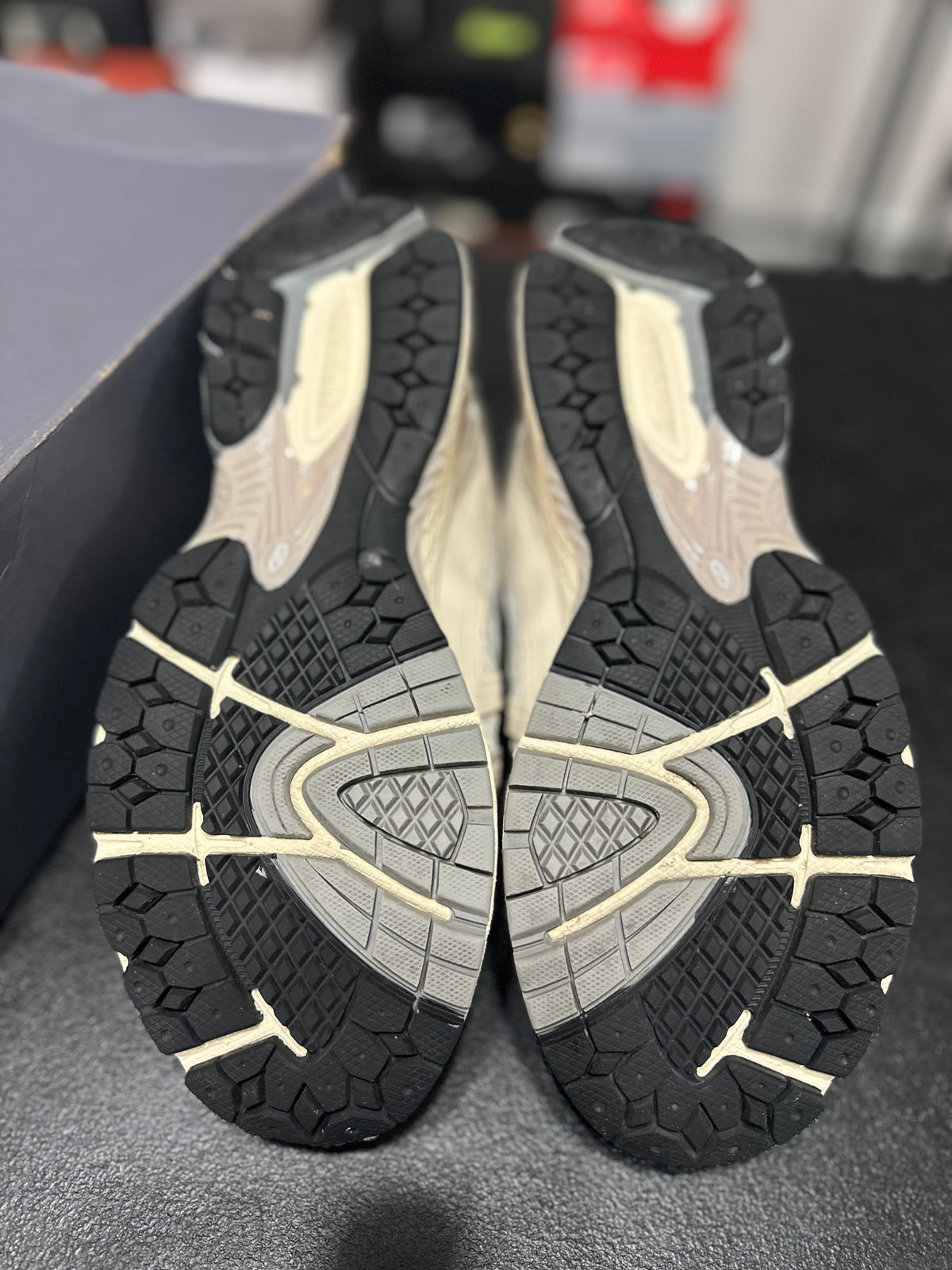 Size 9.5 - NB 2002r