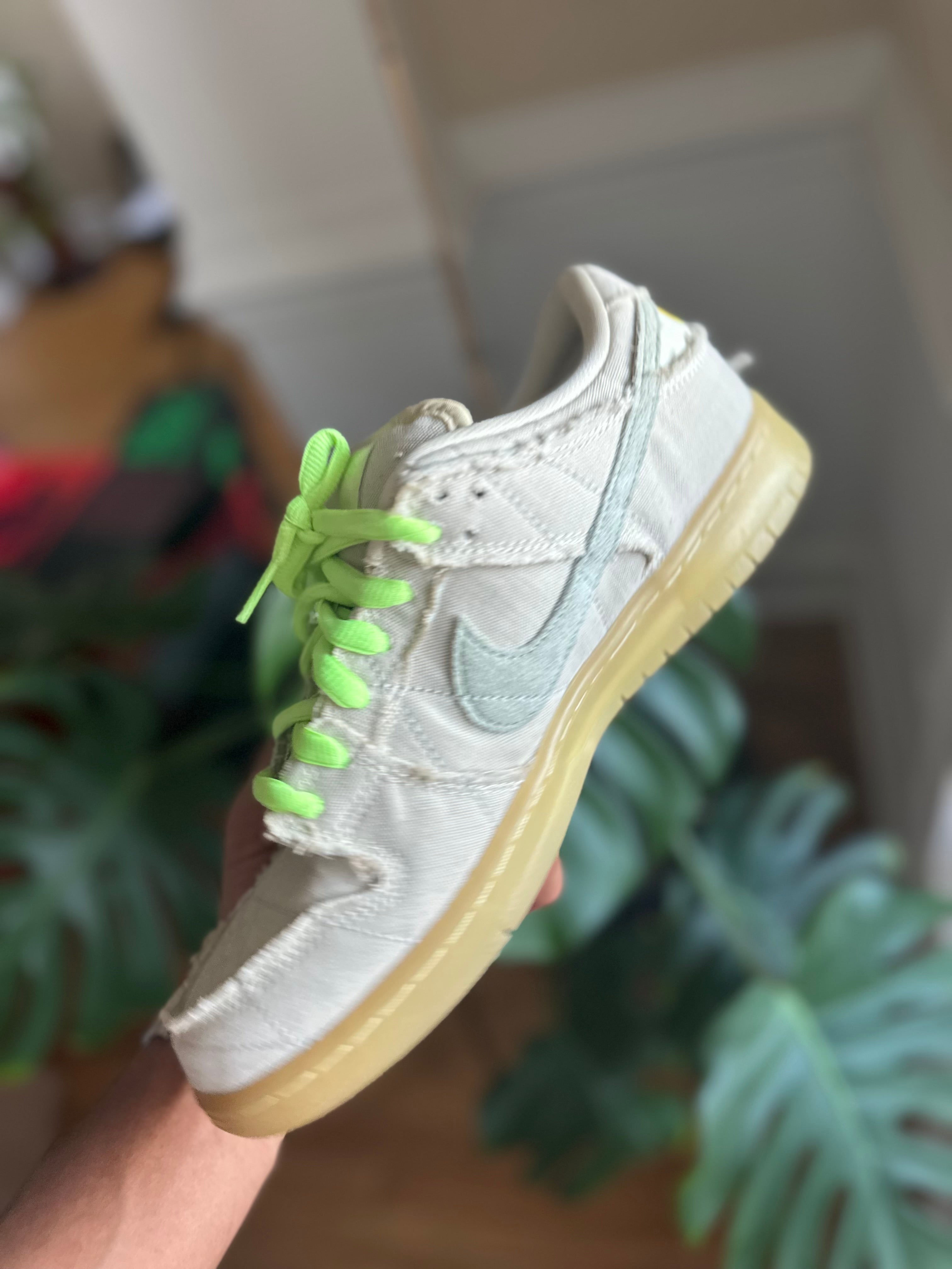 Size 9.5 - dunk low mummy
