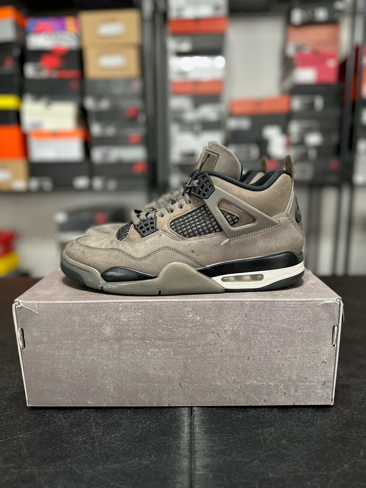 Size 11 - J4 cave stone