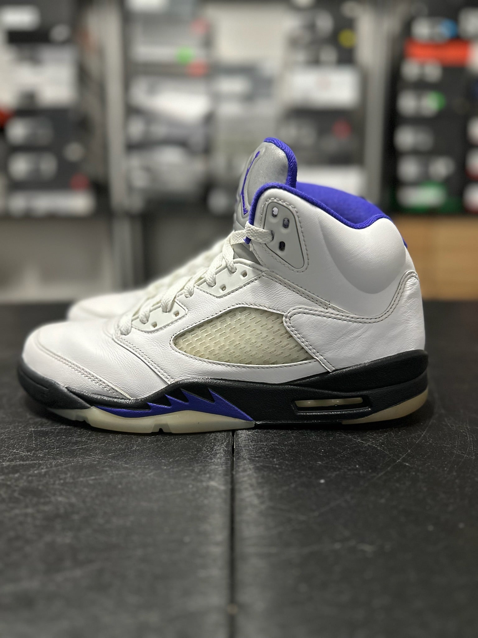 Size 10.5 - J5 Dark Concord