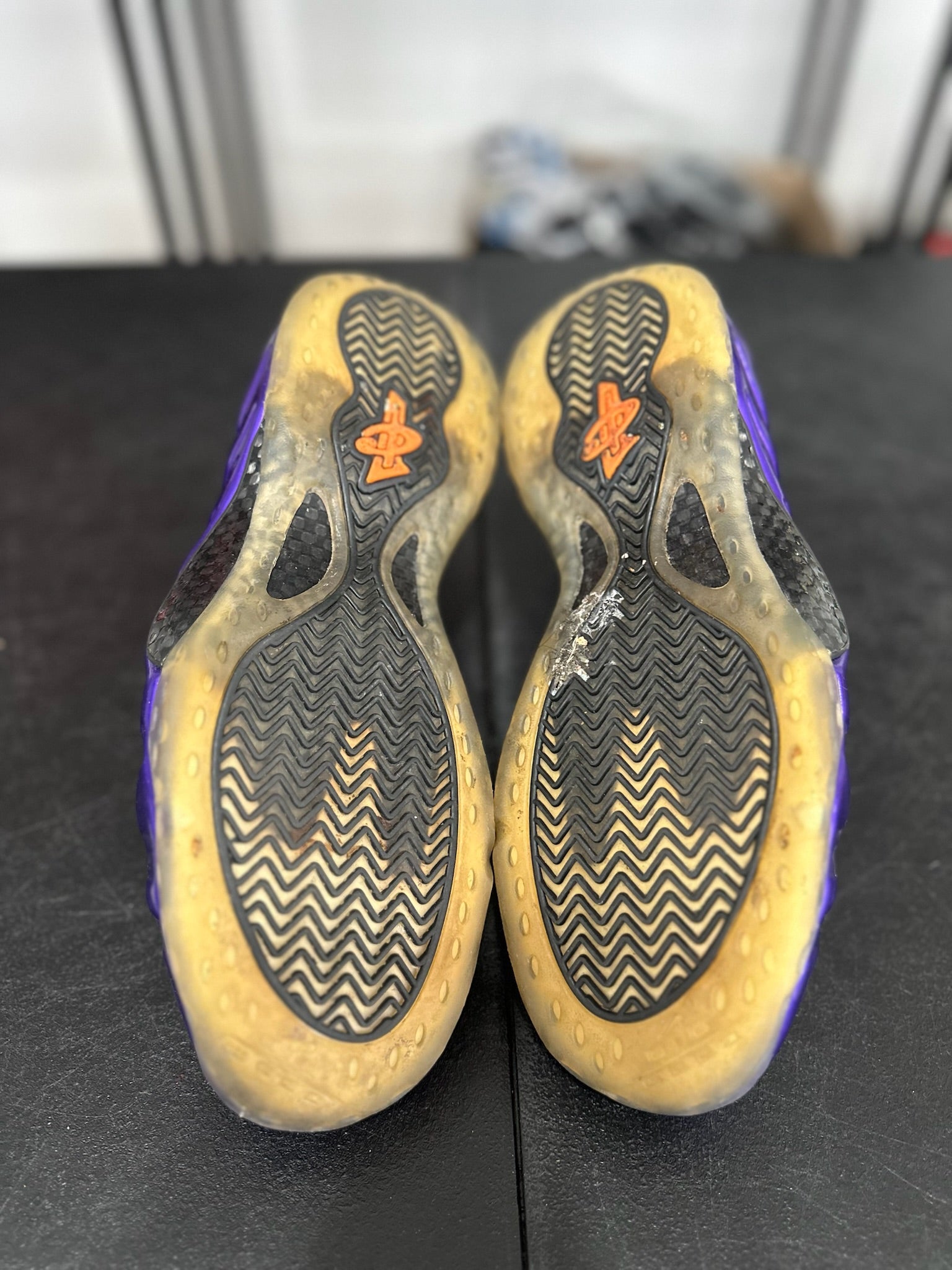 Size 11.5 - Foamposite 1 Phoenix Suns