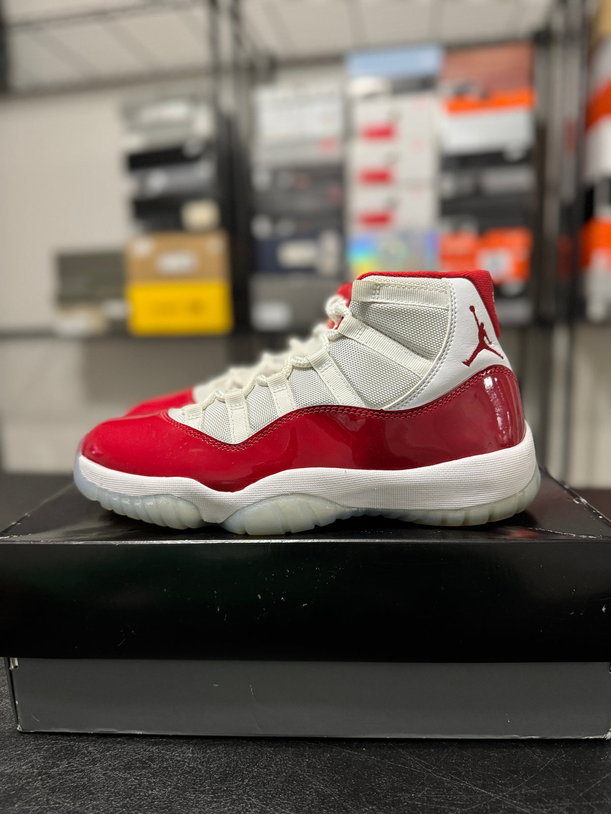Size 9 - J11 cherry