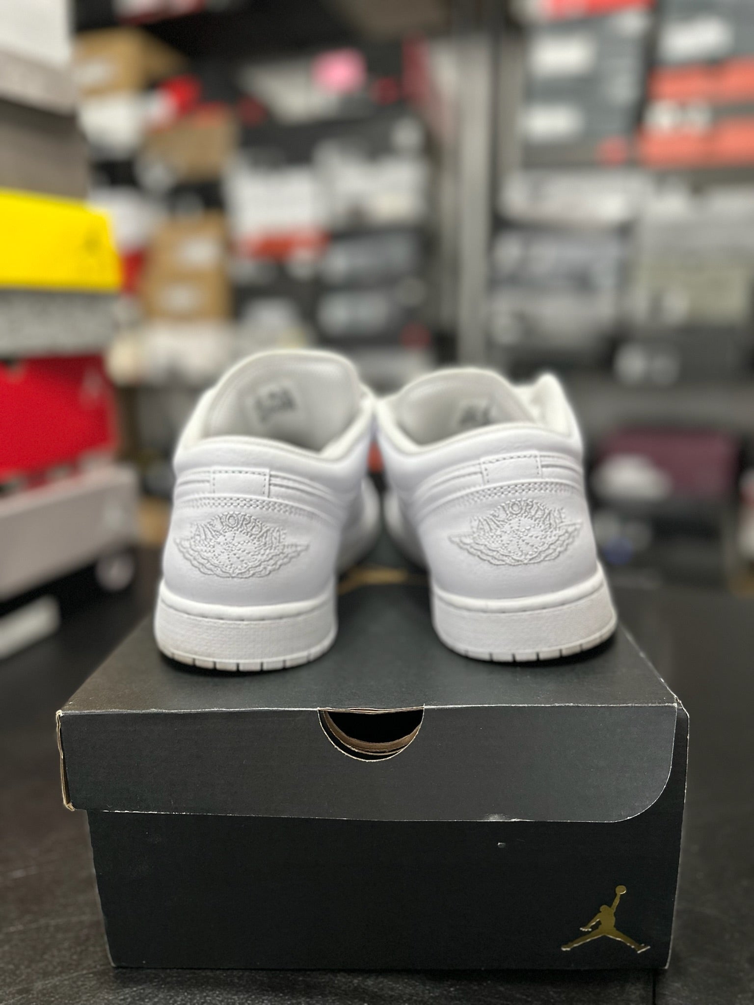 Size 11.5 - J1 Low Triple White