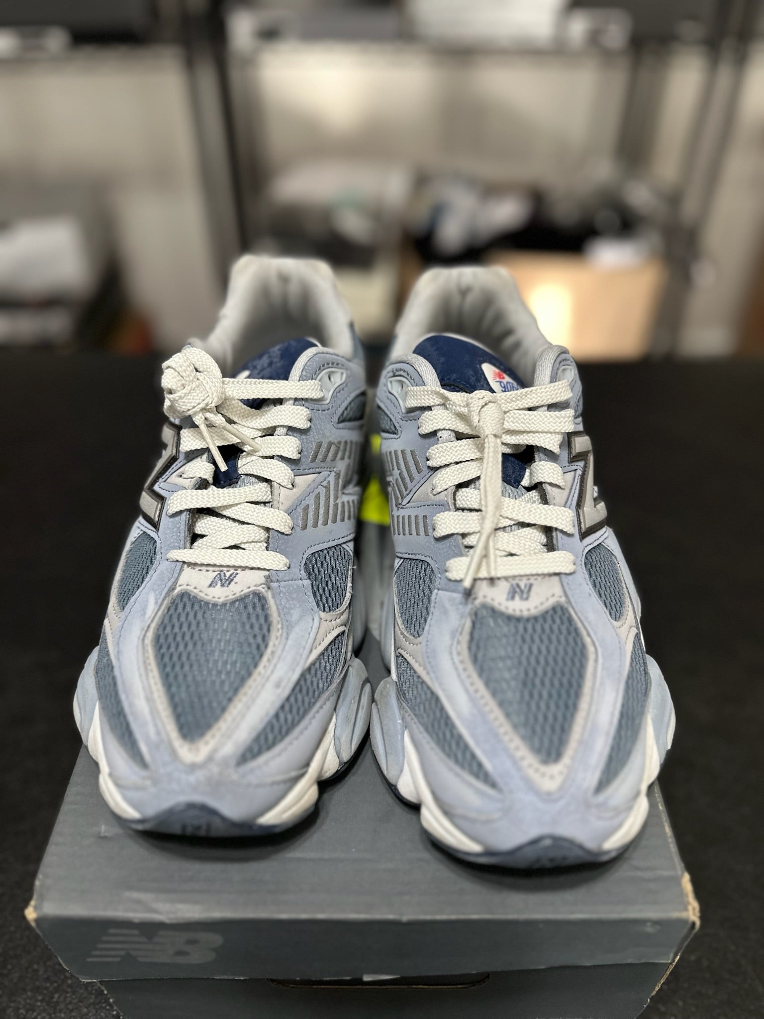Size 9.5 - NB 9060 Grey Day