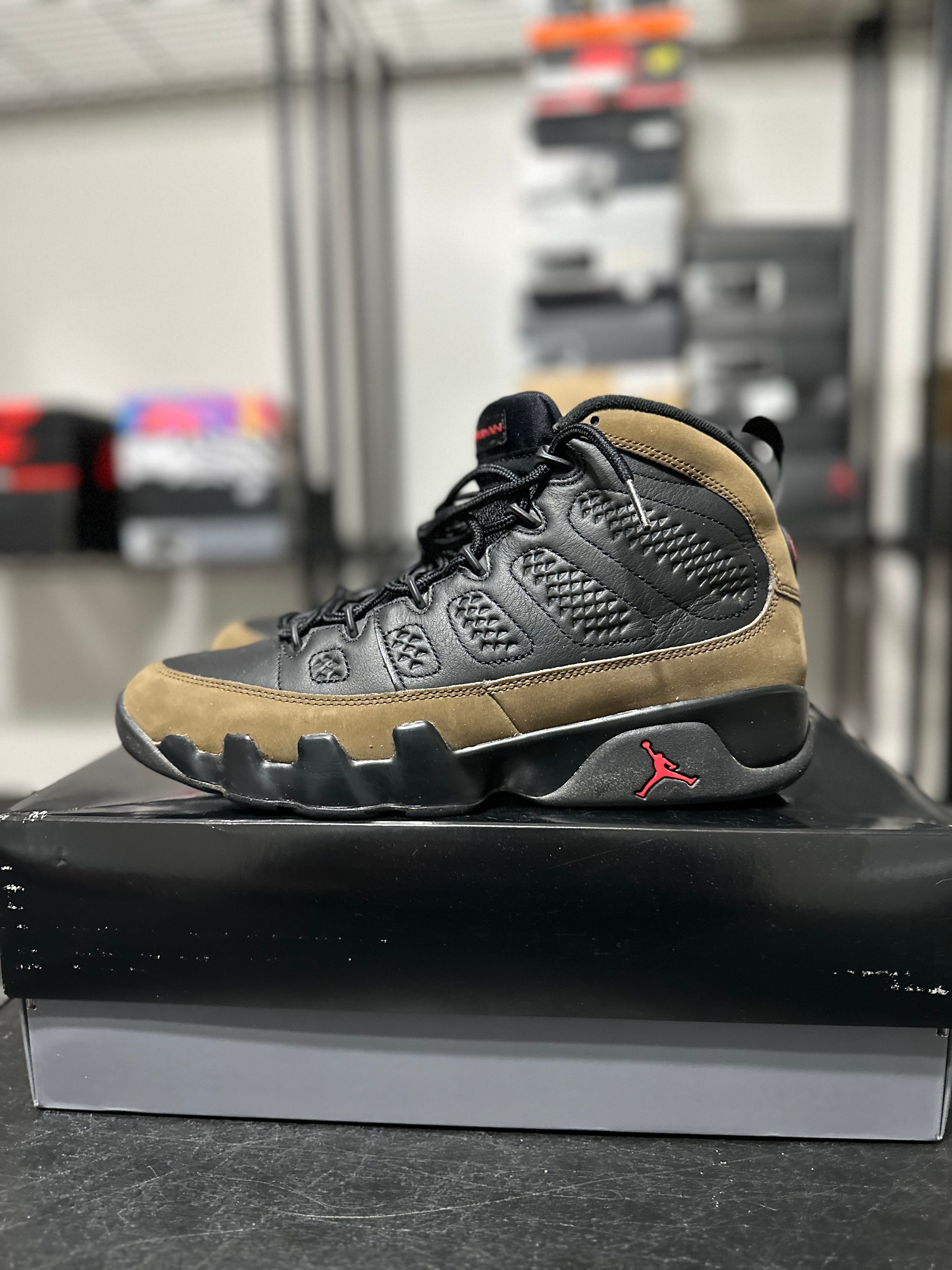 Size 9.5 - J9 Olive