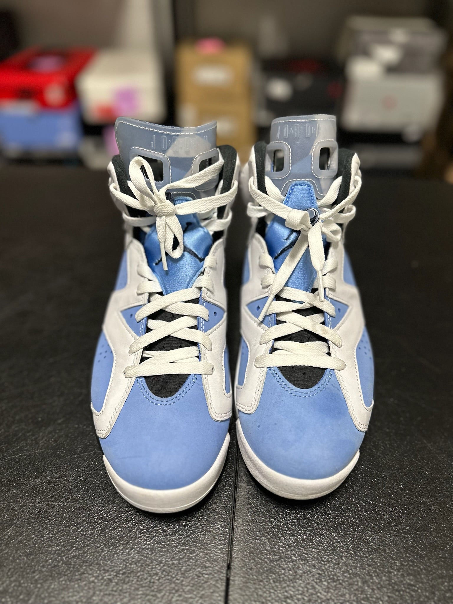 Size 9 - J6 UNC White