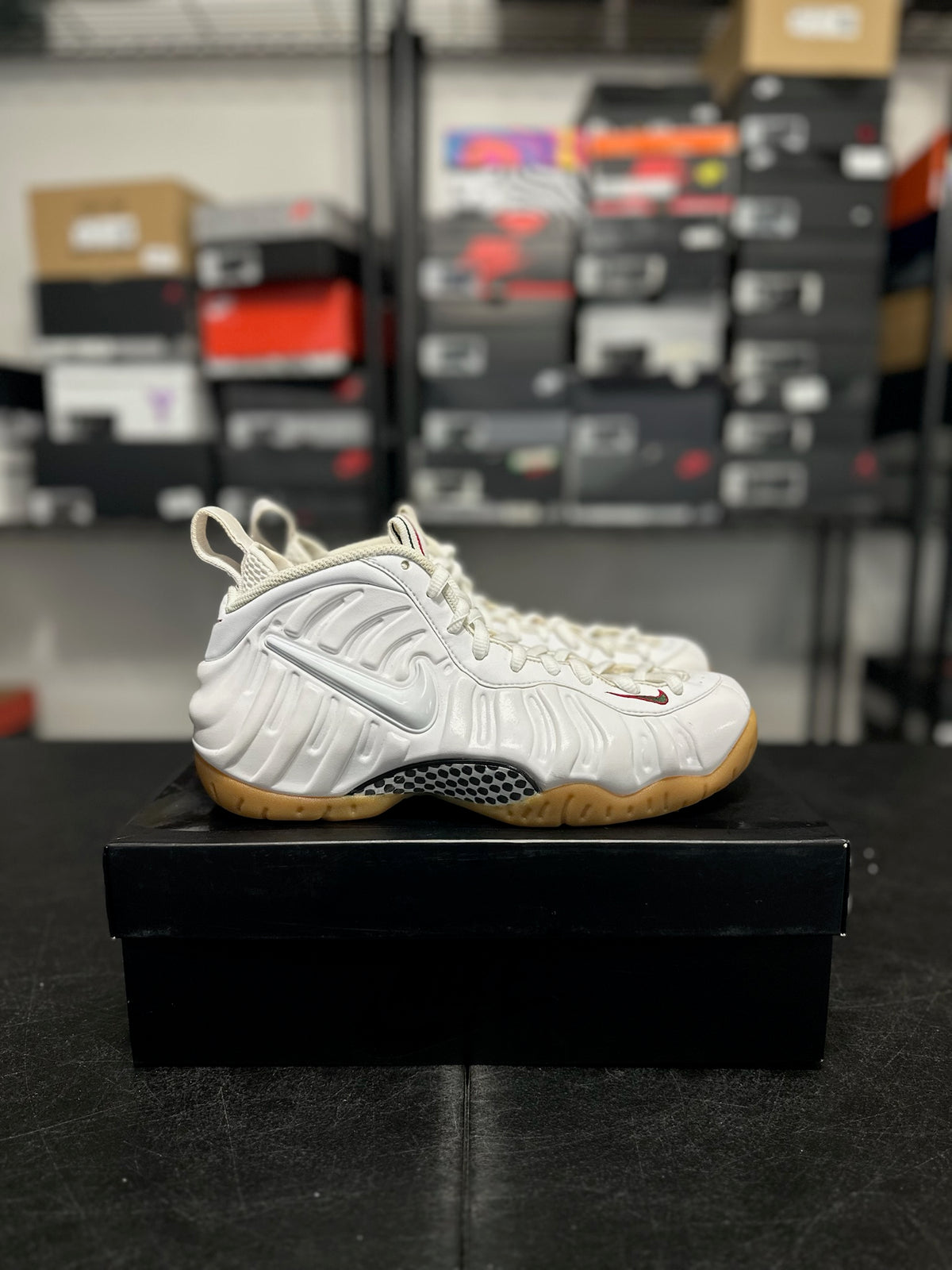 Size 8 - Foamposite Pro White Gucci