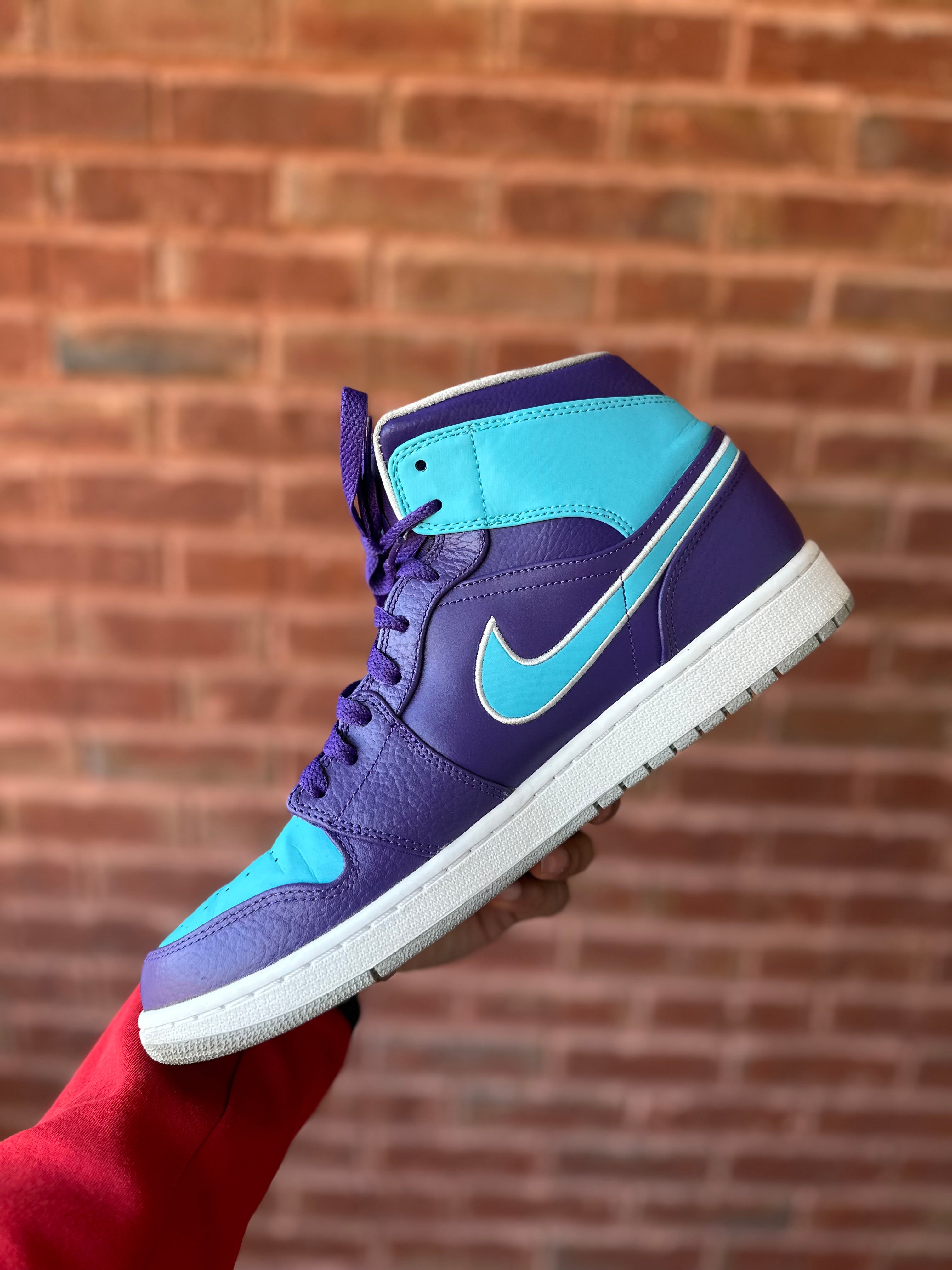 Size 11.5 - J1 Mid Hornet