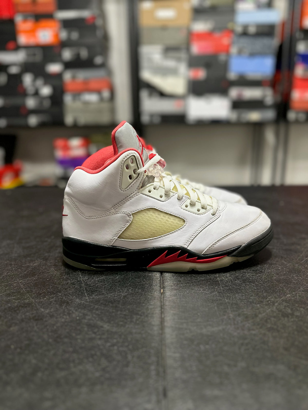 Size 10.5 - j5 fire red silver tongue