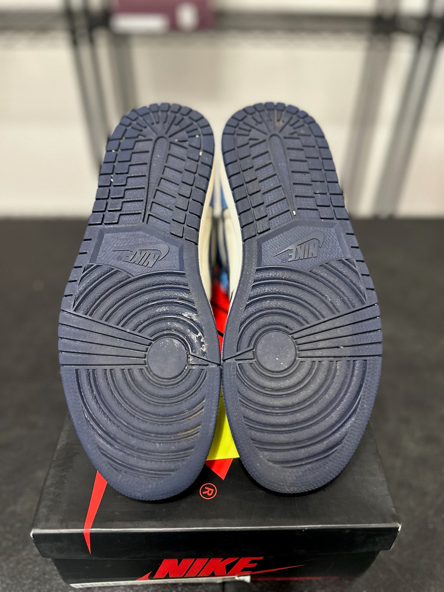 Size 8 - J1 Obsidian