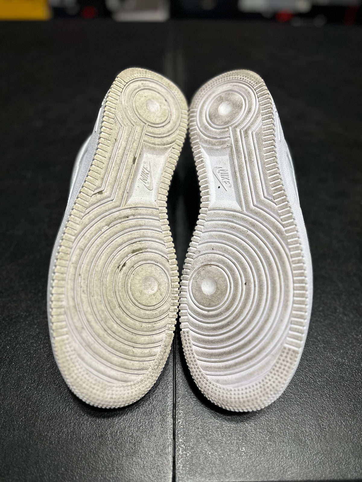 Size 11 - AF1 white