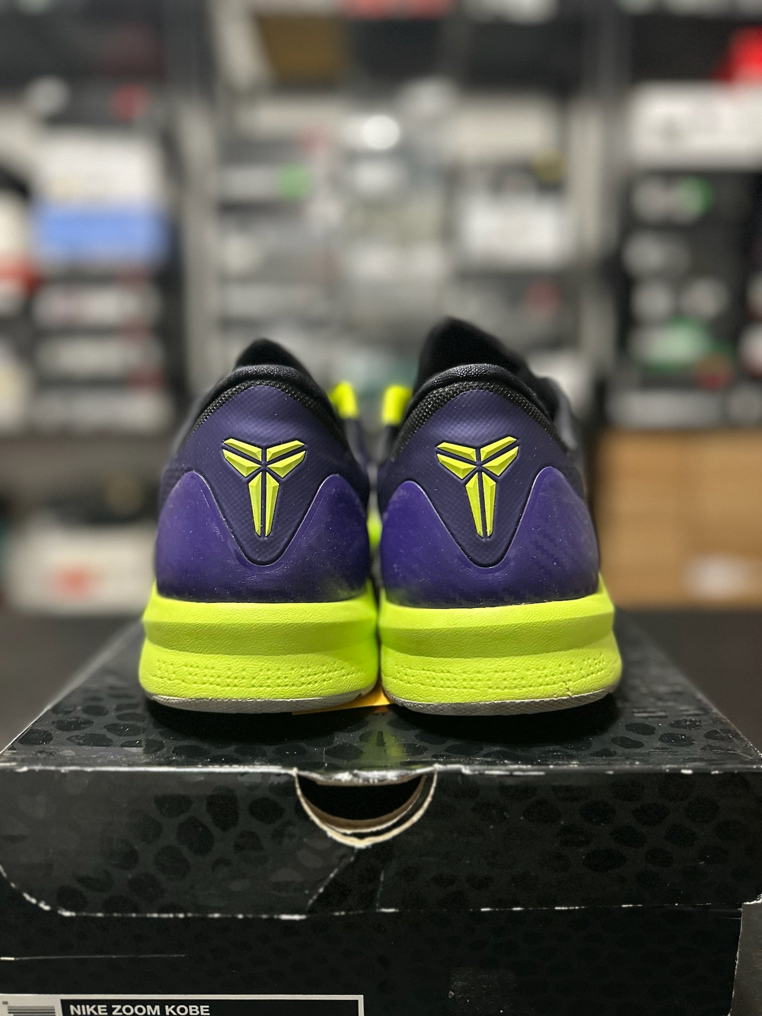 Size 12 - Kobe Venomenon 4 purple/volt
