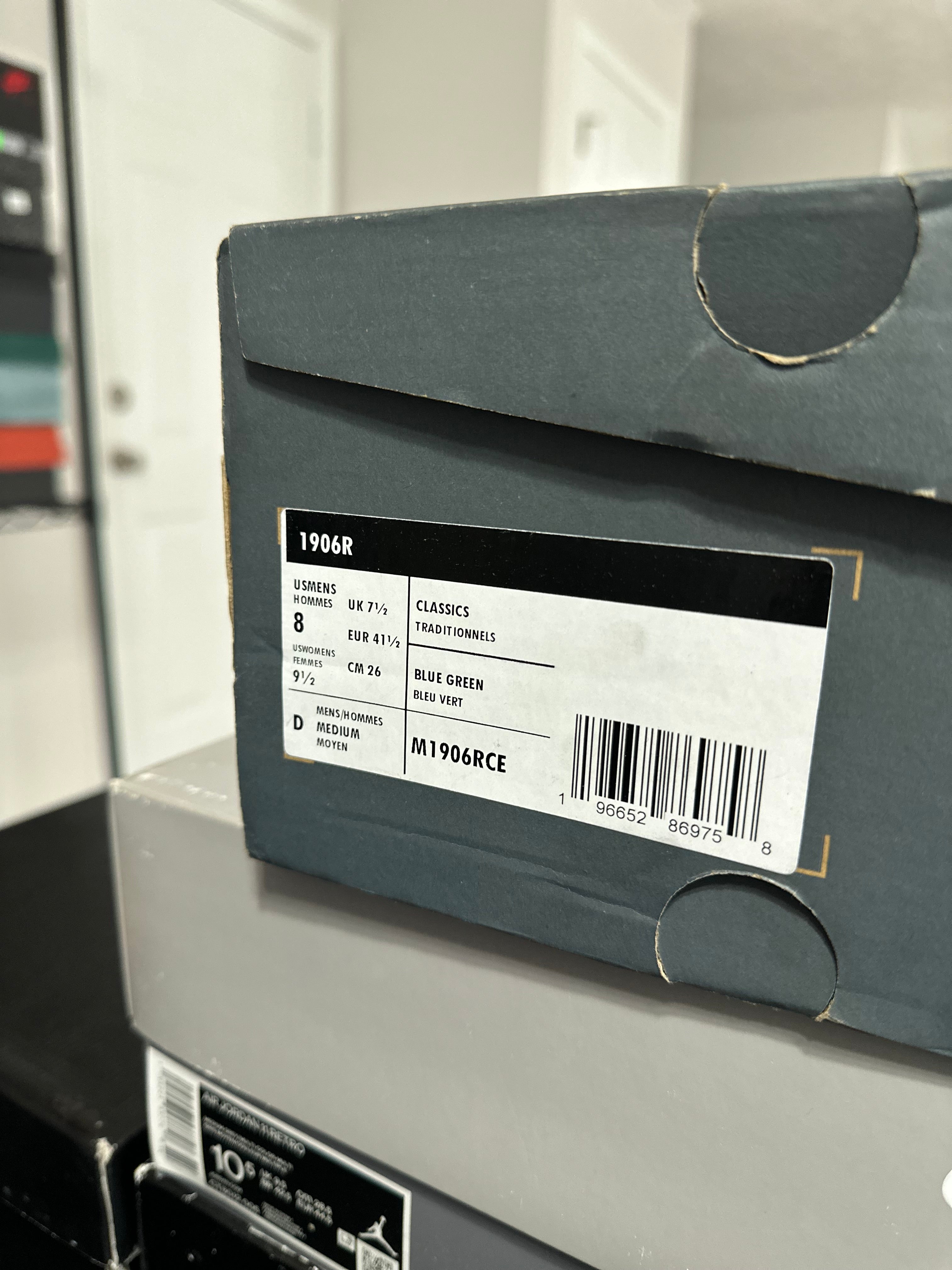 Size 8 - NB 1906r sprite