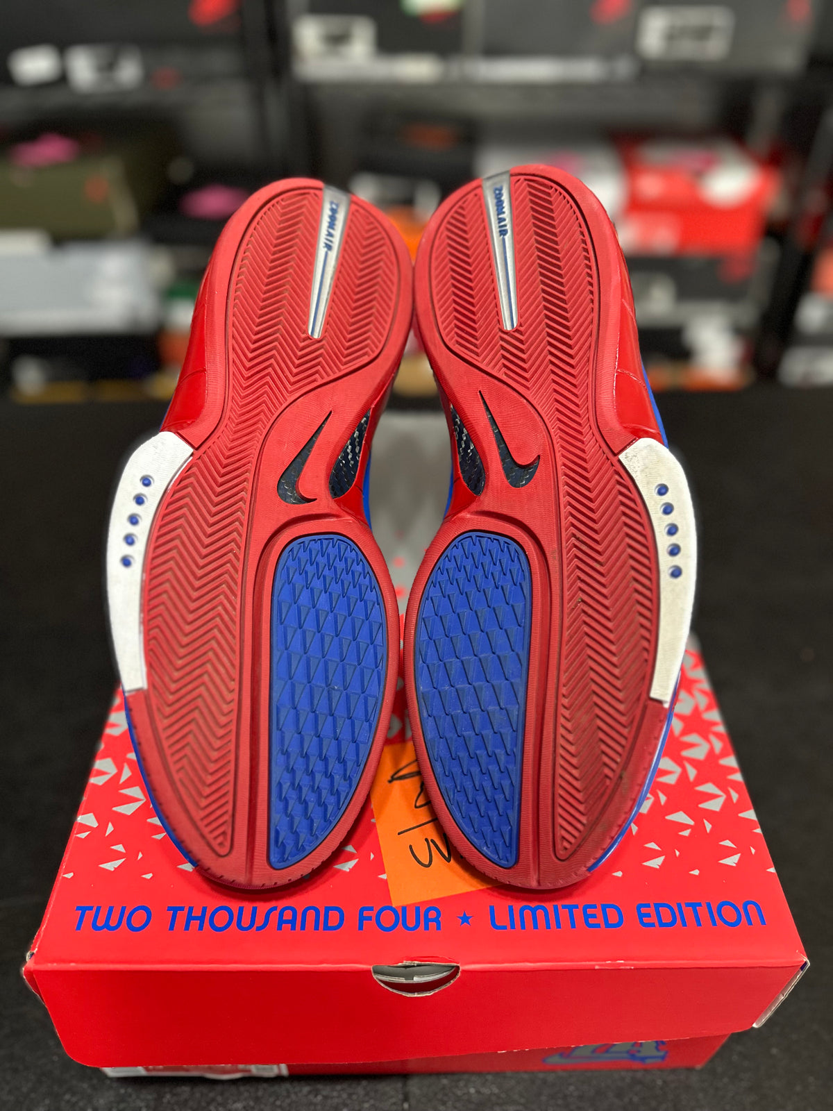 Size 11.5 - zoom hurache 2k4 all star