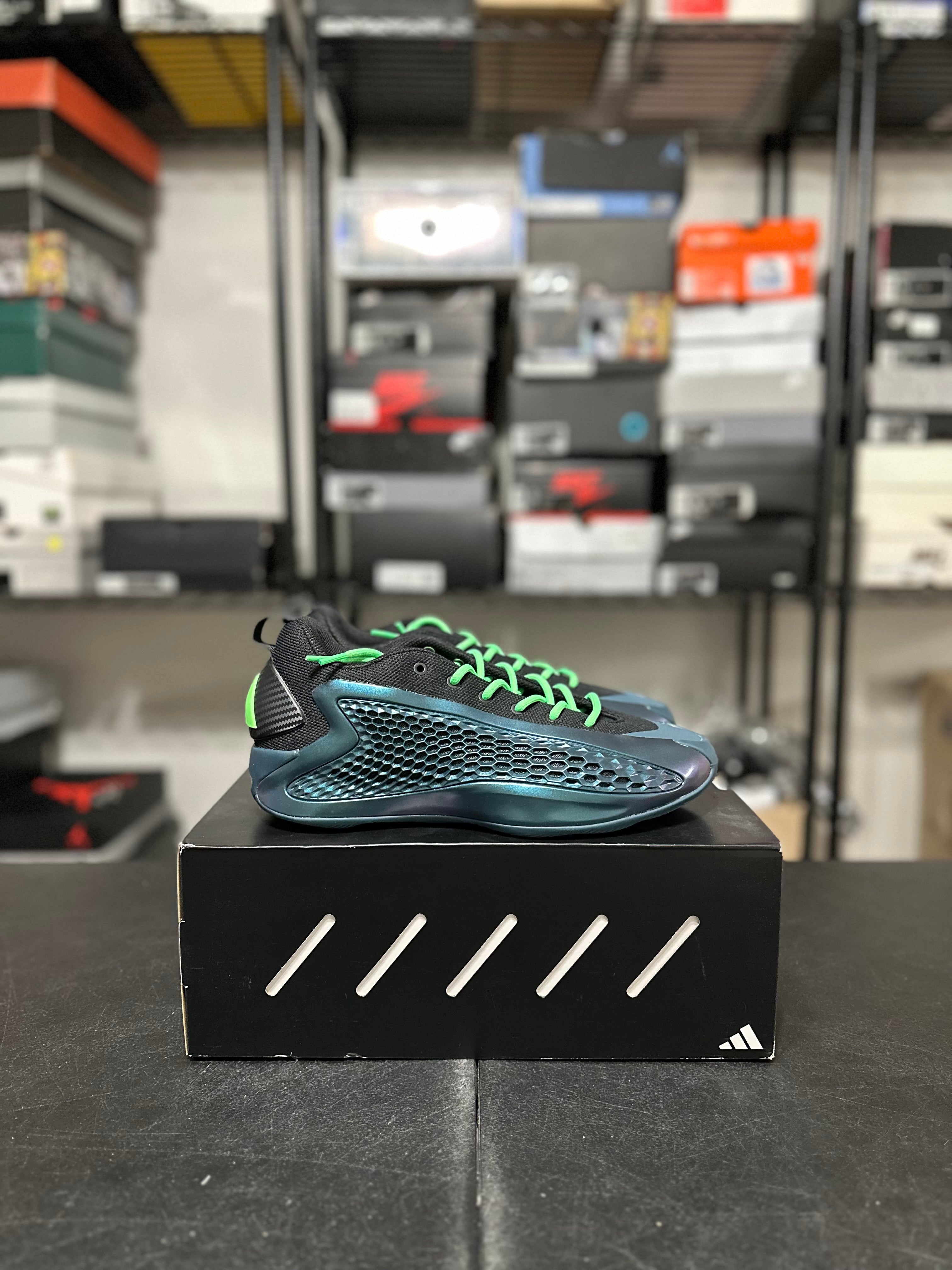 Size 8.5 - AE 1 low metamorphosis DS