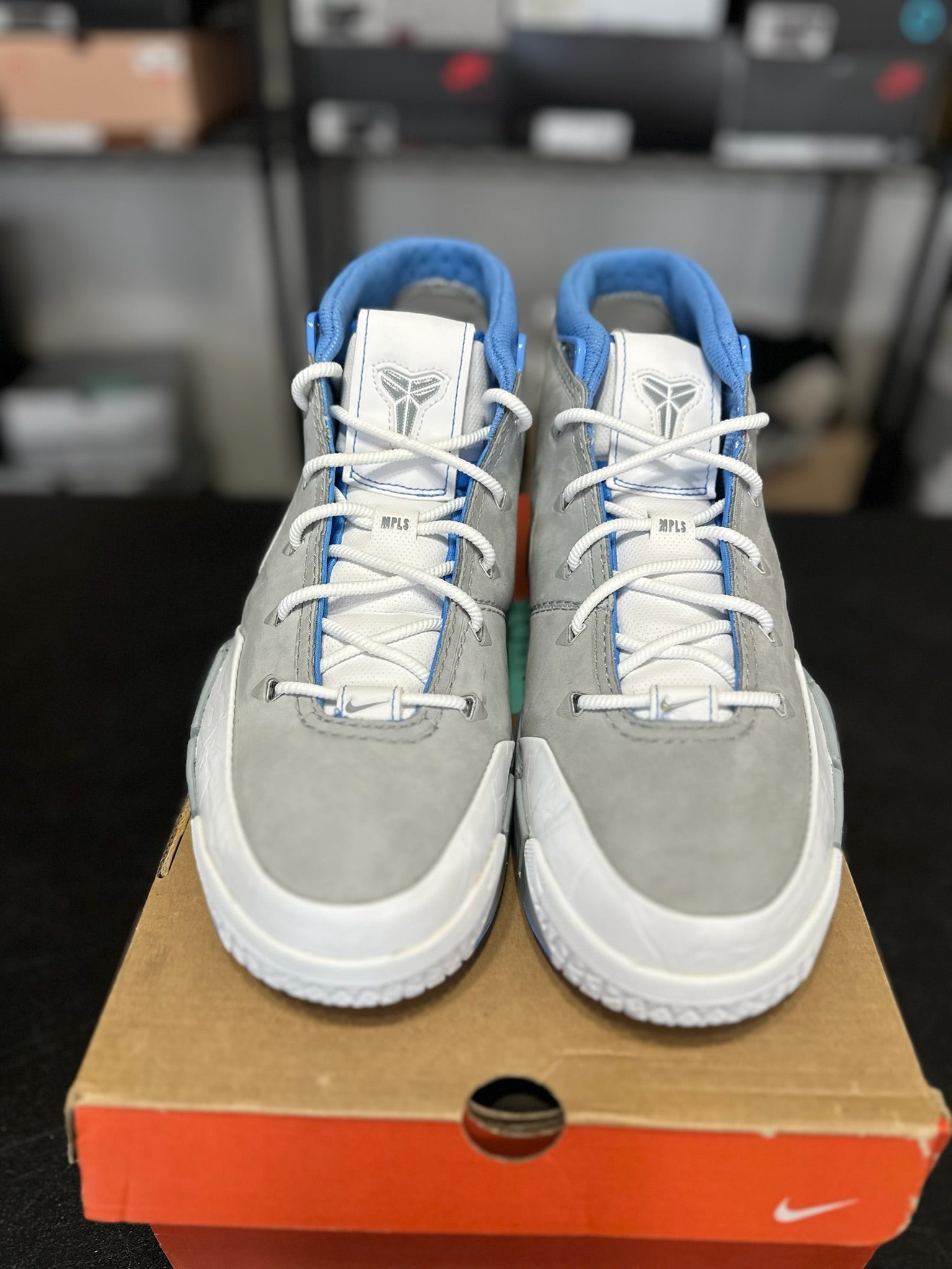 Size 12 - Kobe 1 MPLS
