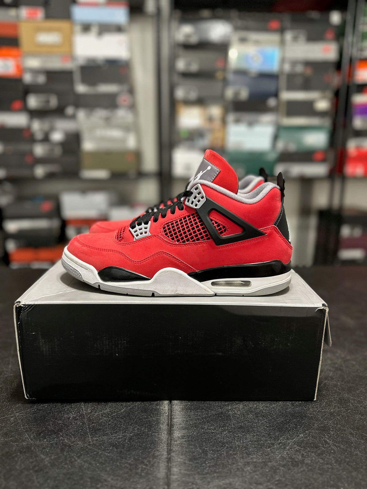 Size 11 - j4 toro bravo