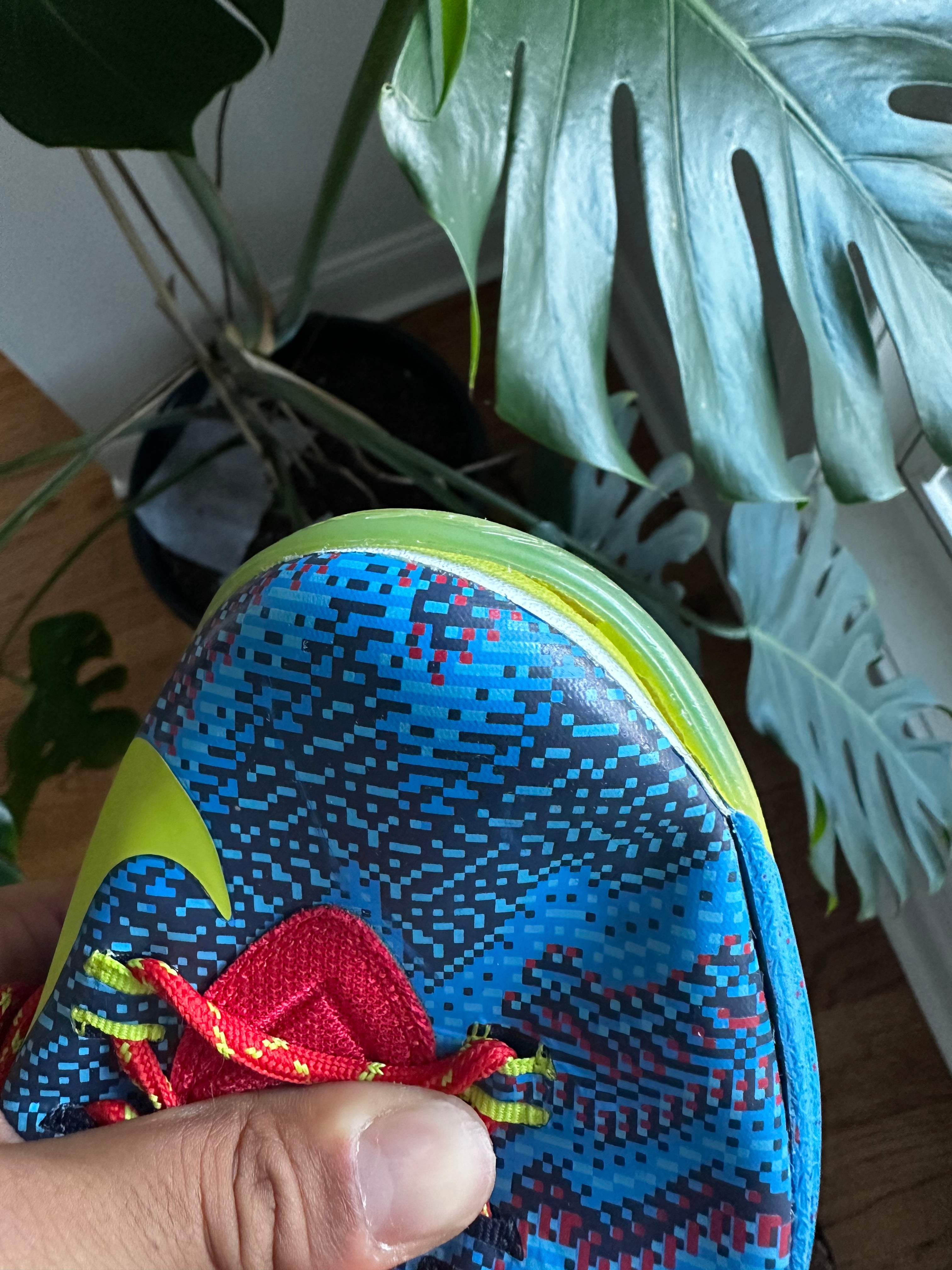 Size 9.5 - KD 5 Christmas