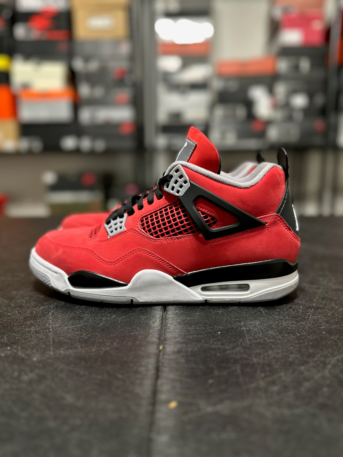 Size 11 - j4 toro bravo