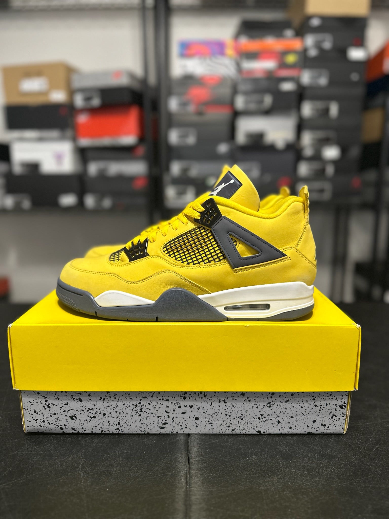 Size 13 - J4 Lightning