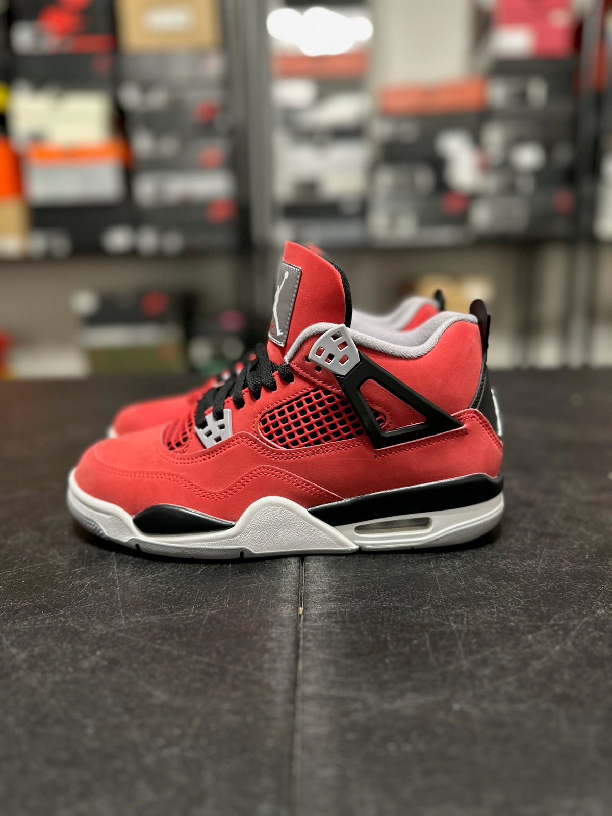 Size 7Y - j4 toro bravo
