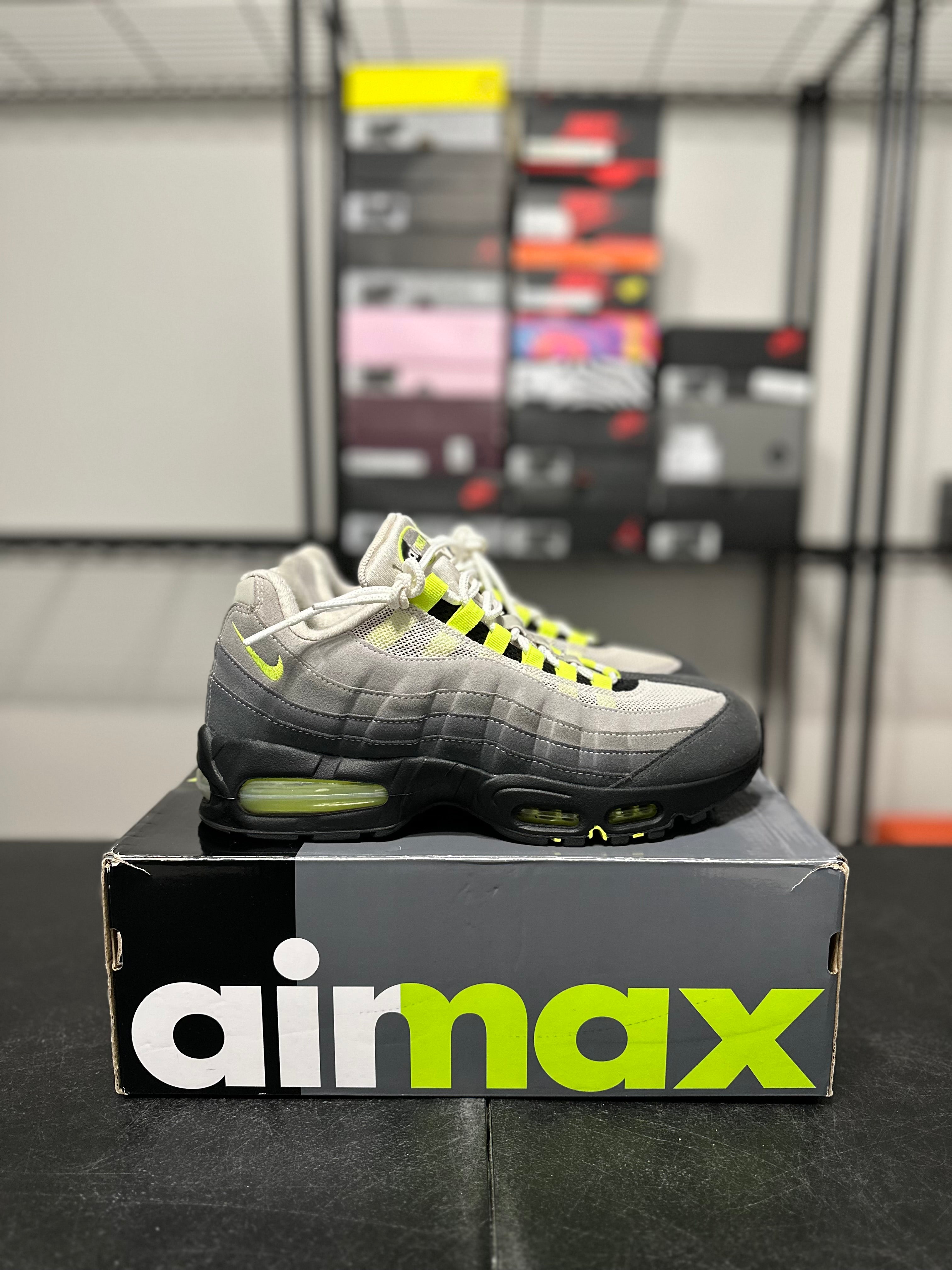 Size 9.5 - air max 95 neon