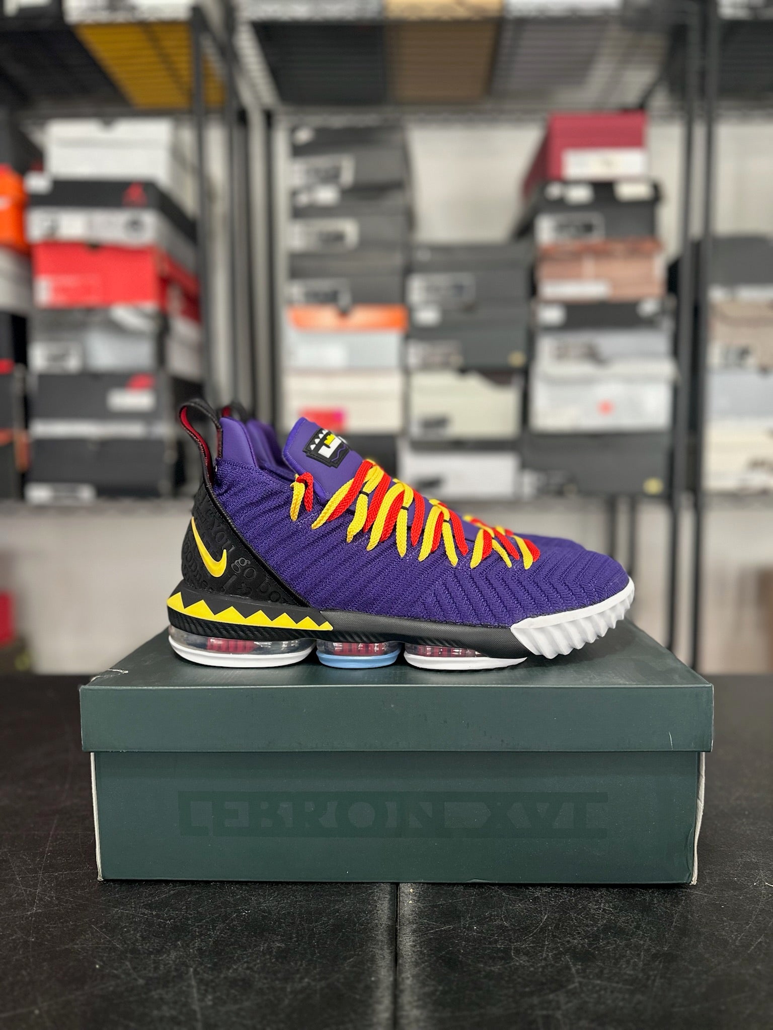 Size 14 - LeBron 16 Martin