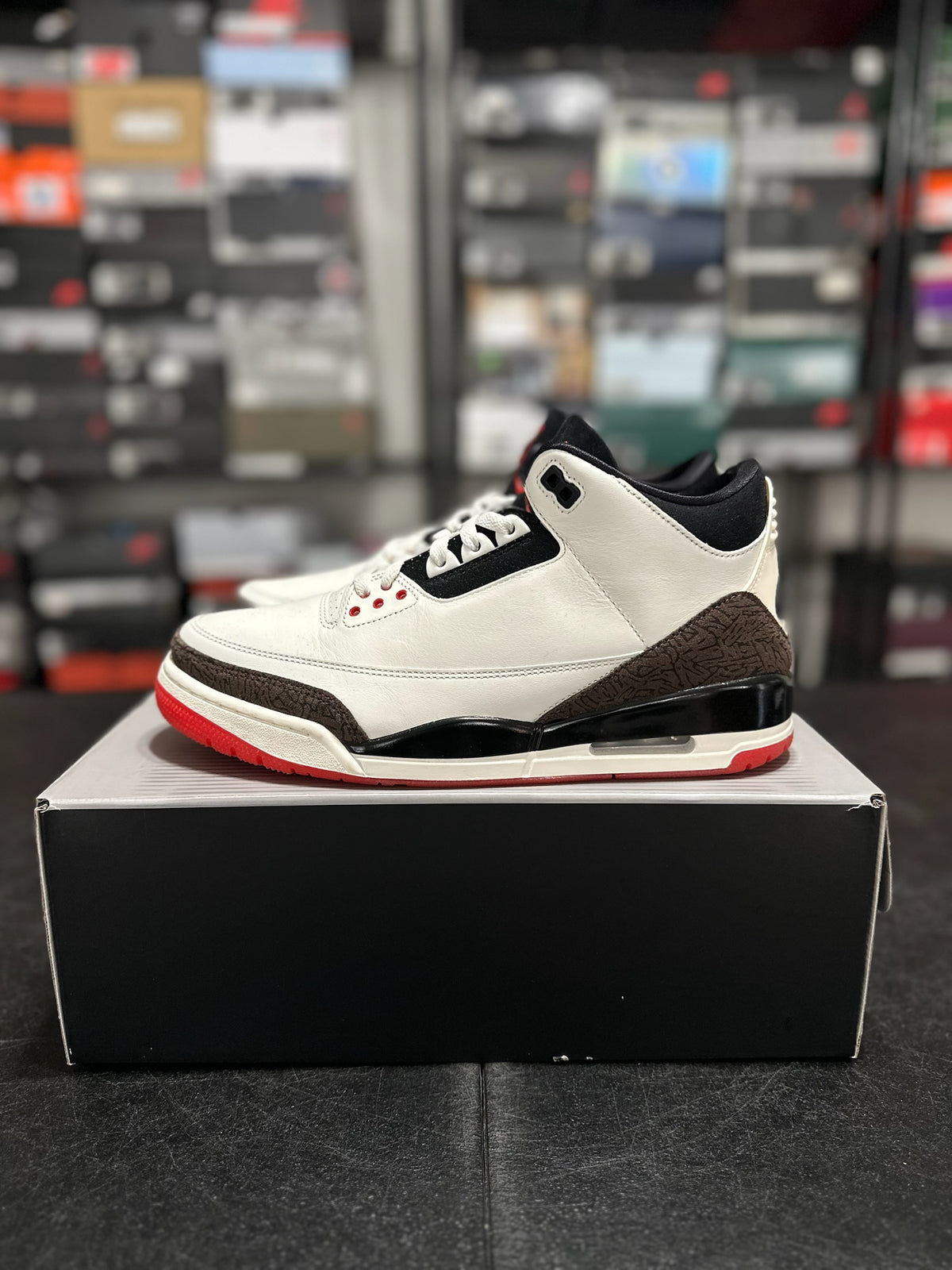 Size 11 - j3 world’s best dad
