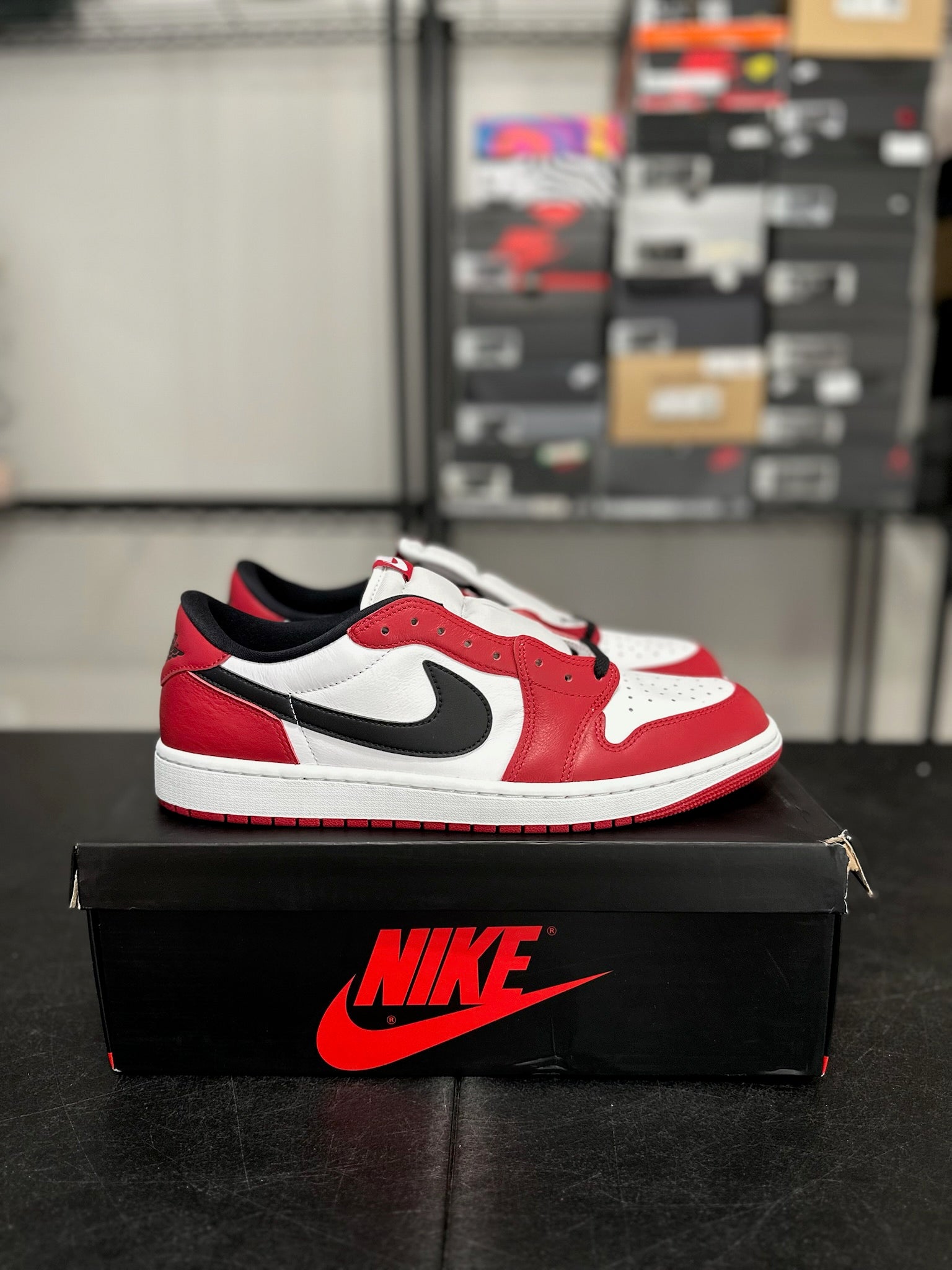 Size 13 - J1 Low Chicago DS