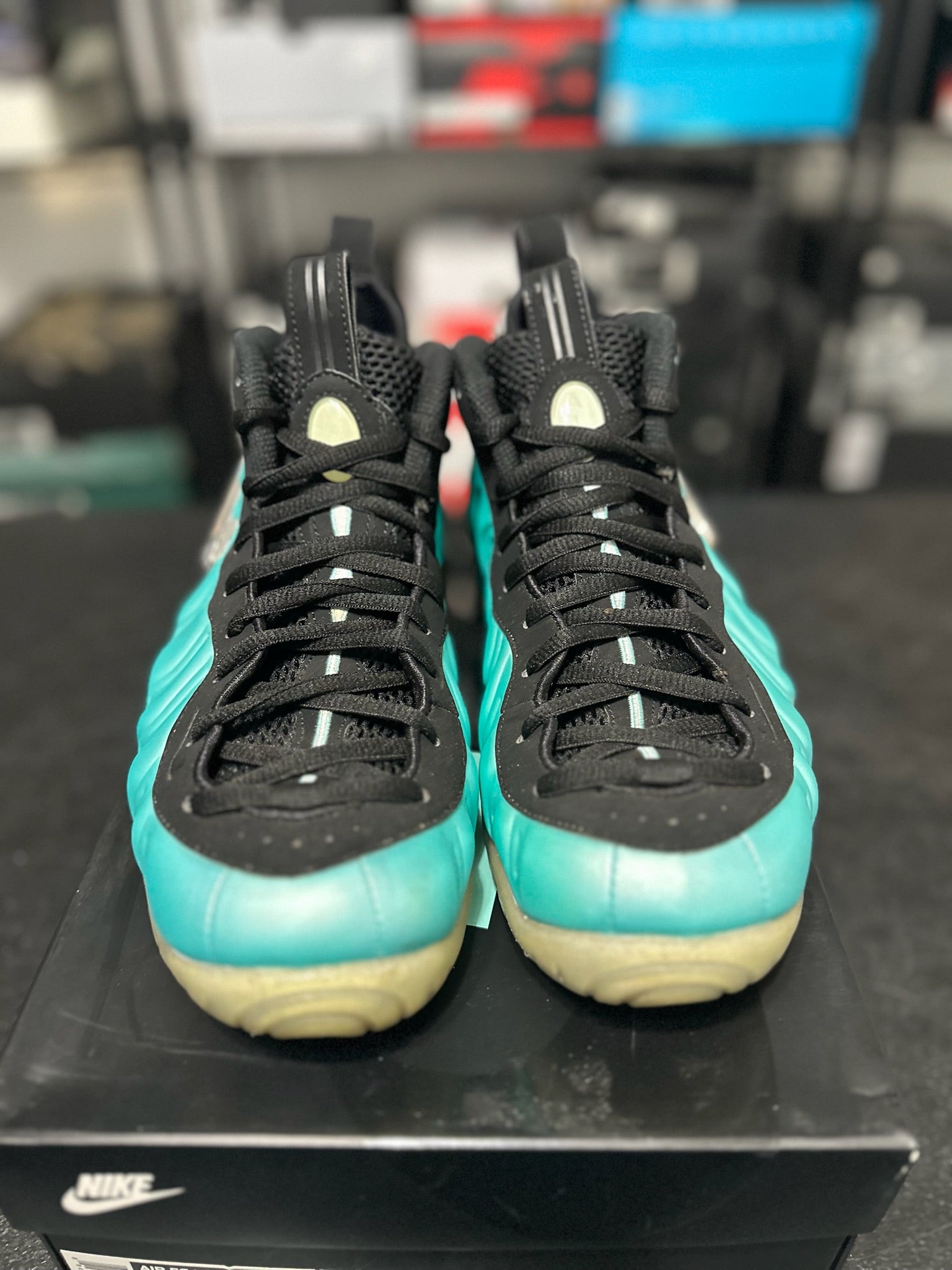 Size 9 - Foamposite Pro Island Green