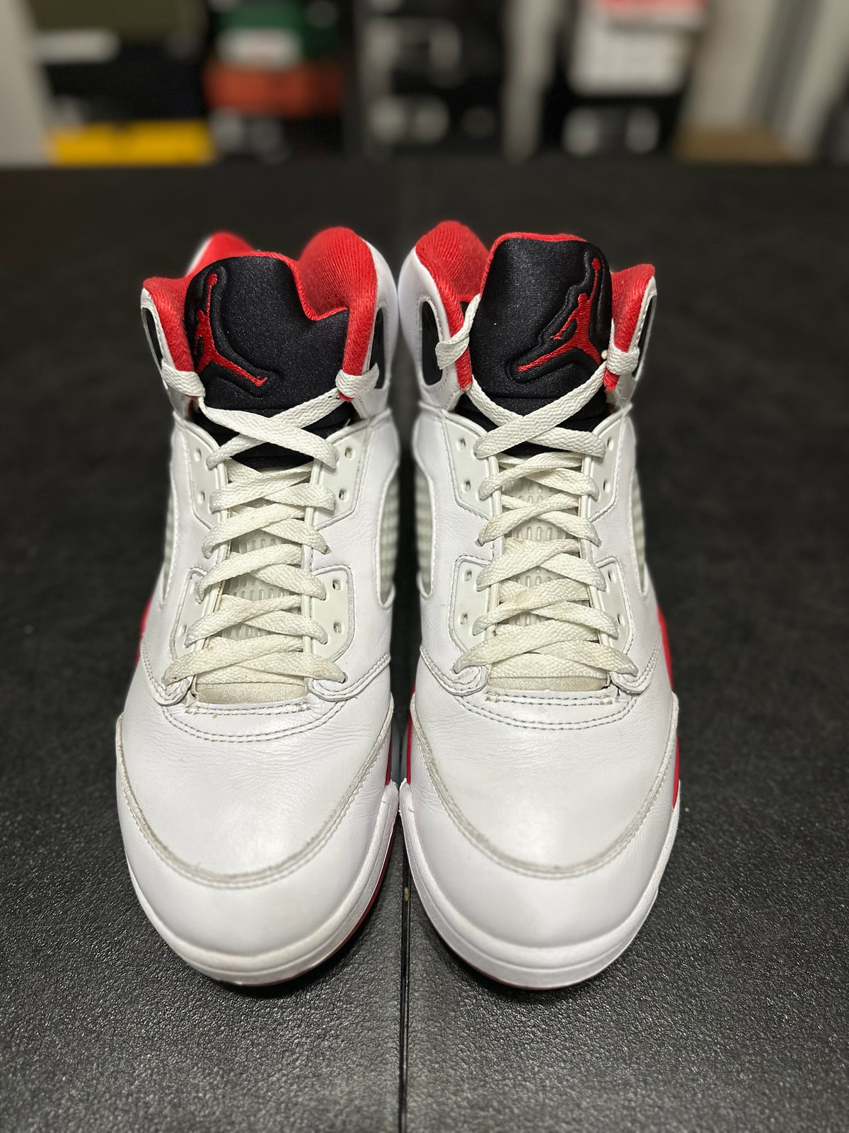 Size 8.5 - j5 fire red black tongue