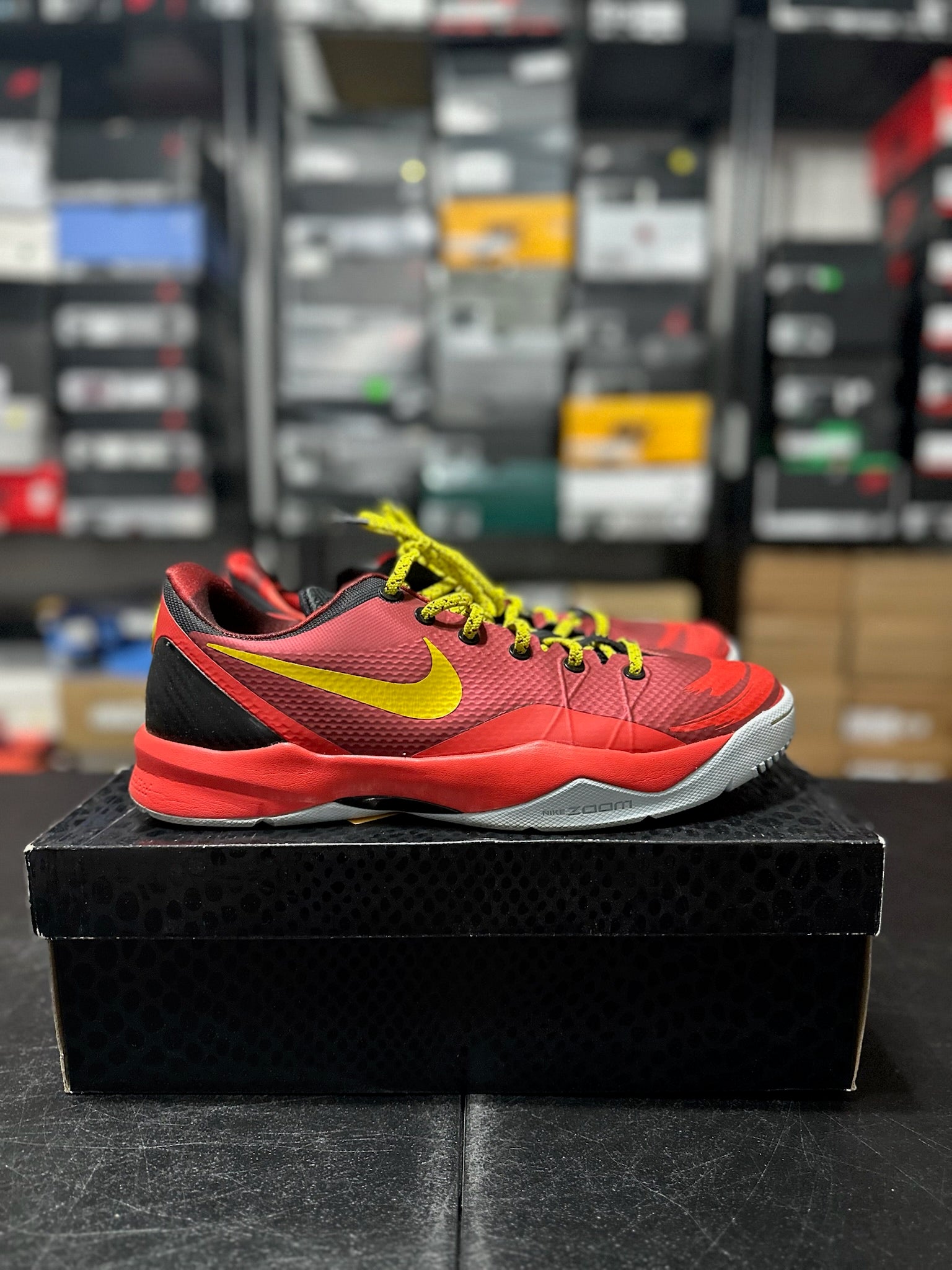 Size 12 - Kobe Venomenon 4 red