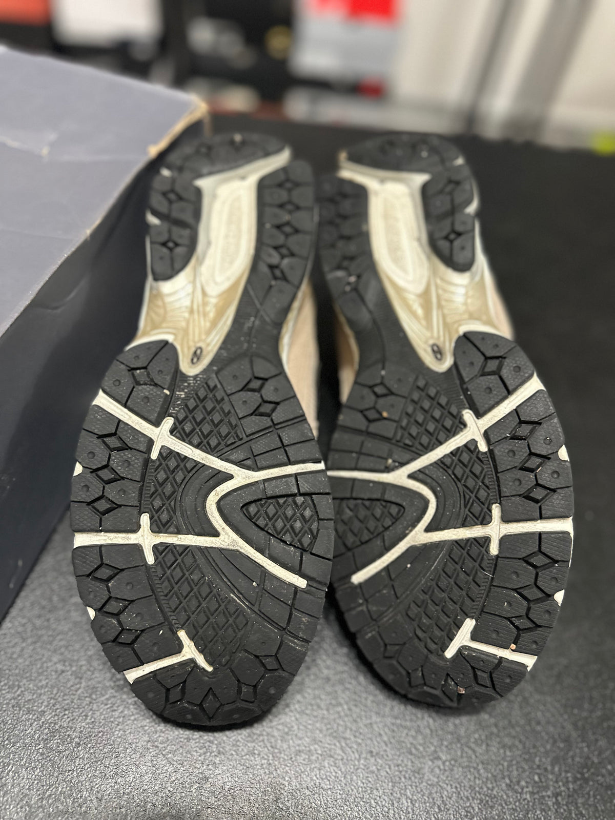 Size 12 - nb 1906r light brown