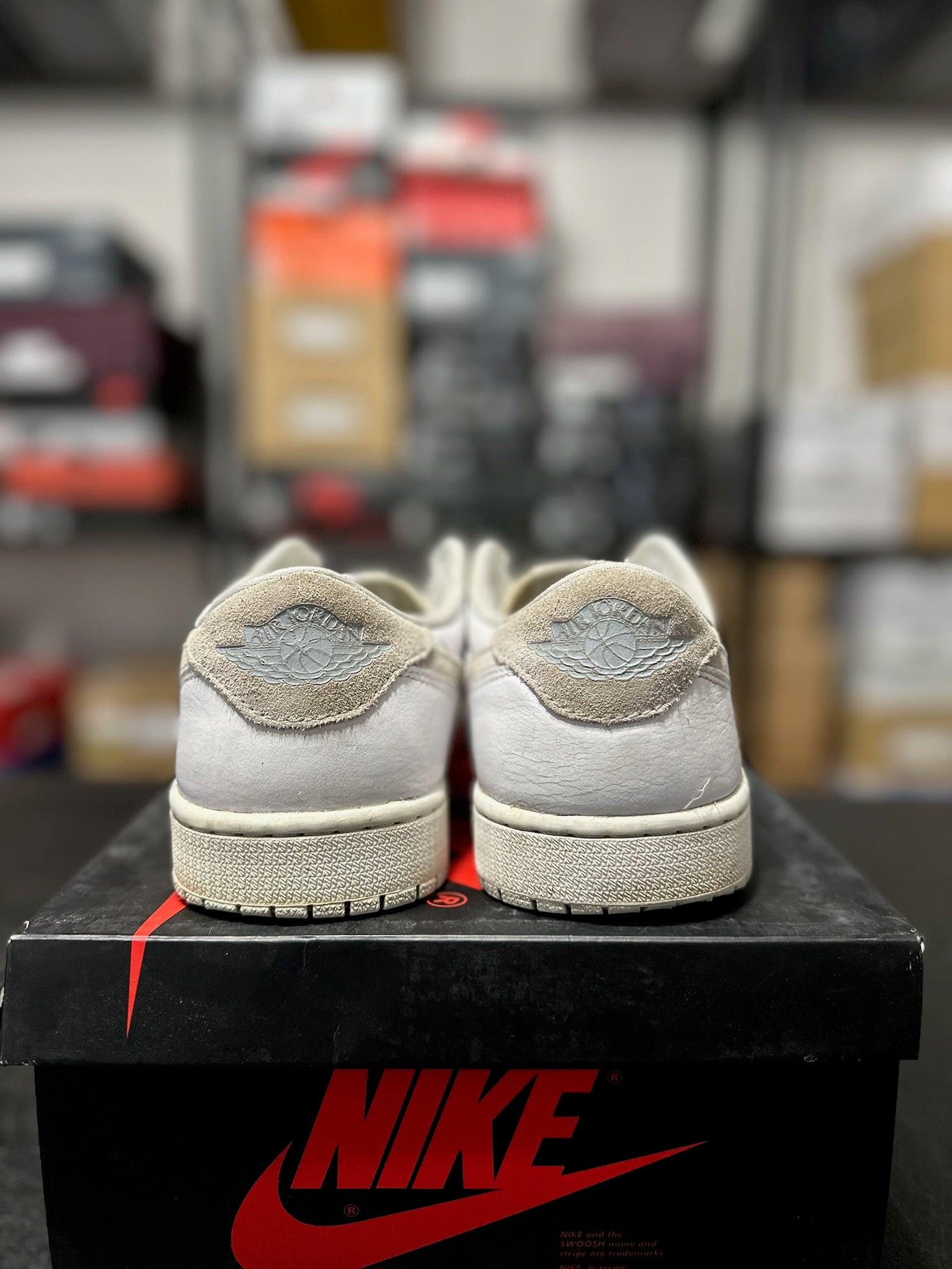 Size 11.5 - J1 Low Neutral Grey