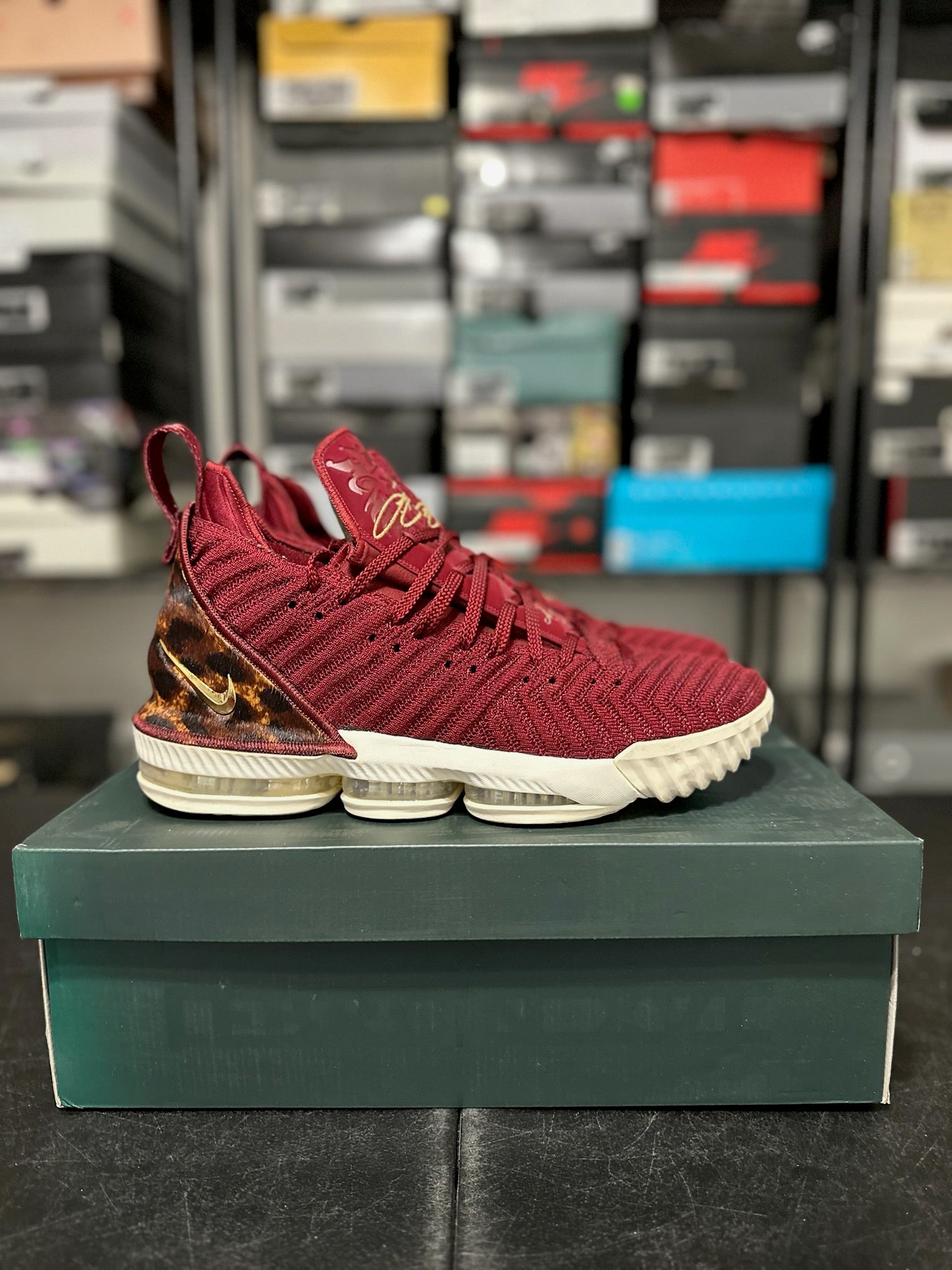 Size 12 - LeBron 16 King