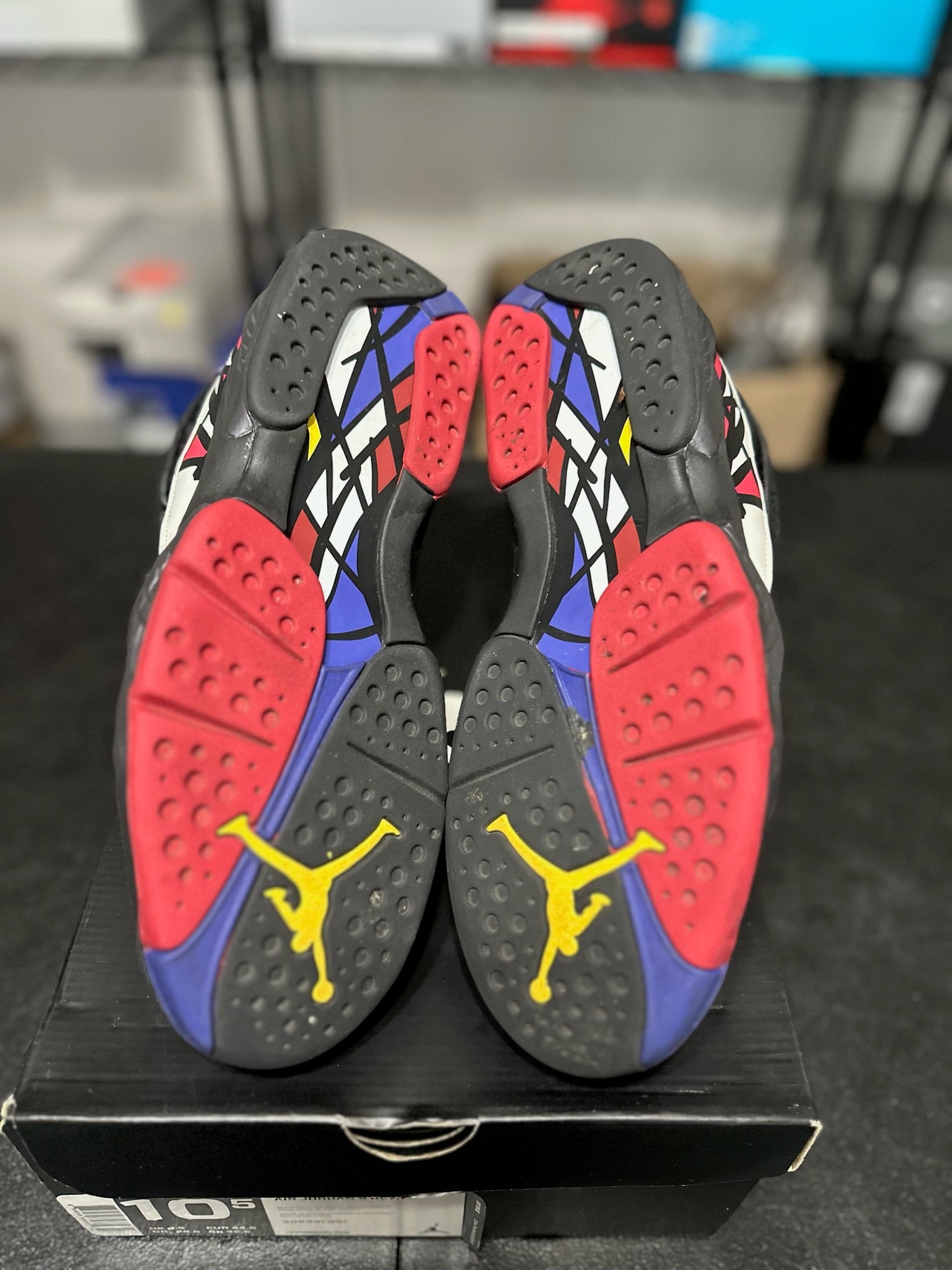 Size 10.5 - J8 Playoffs