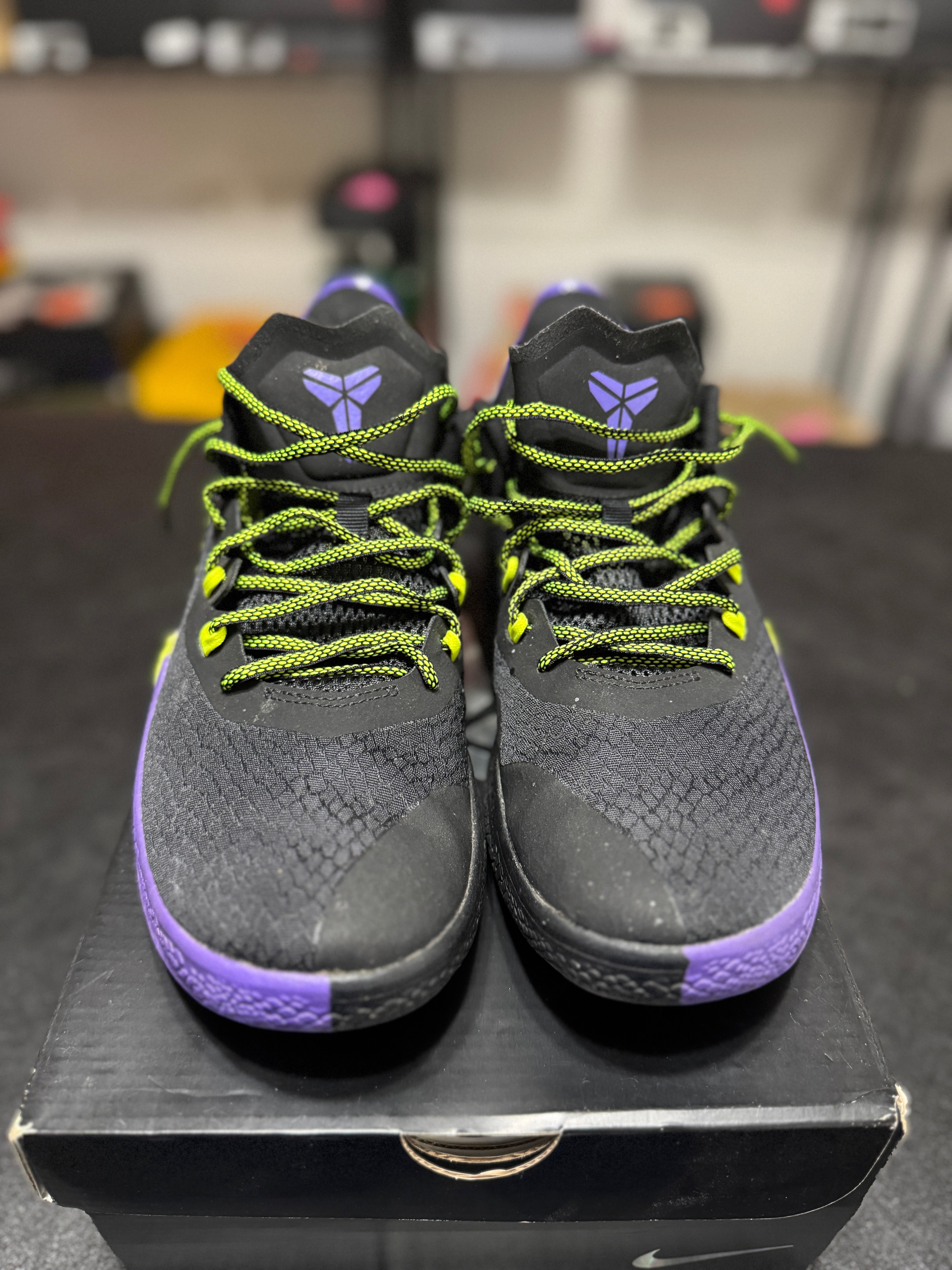 Size 10 - Kobe mamba fury joker