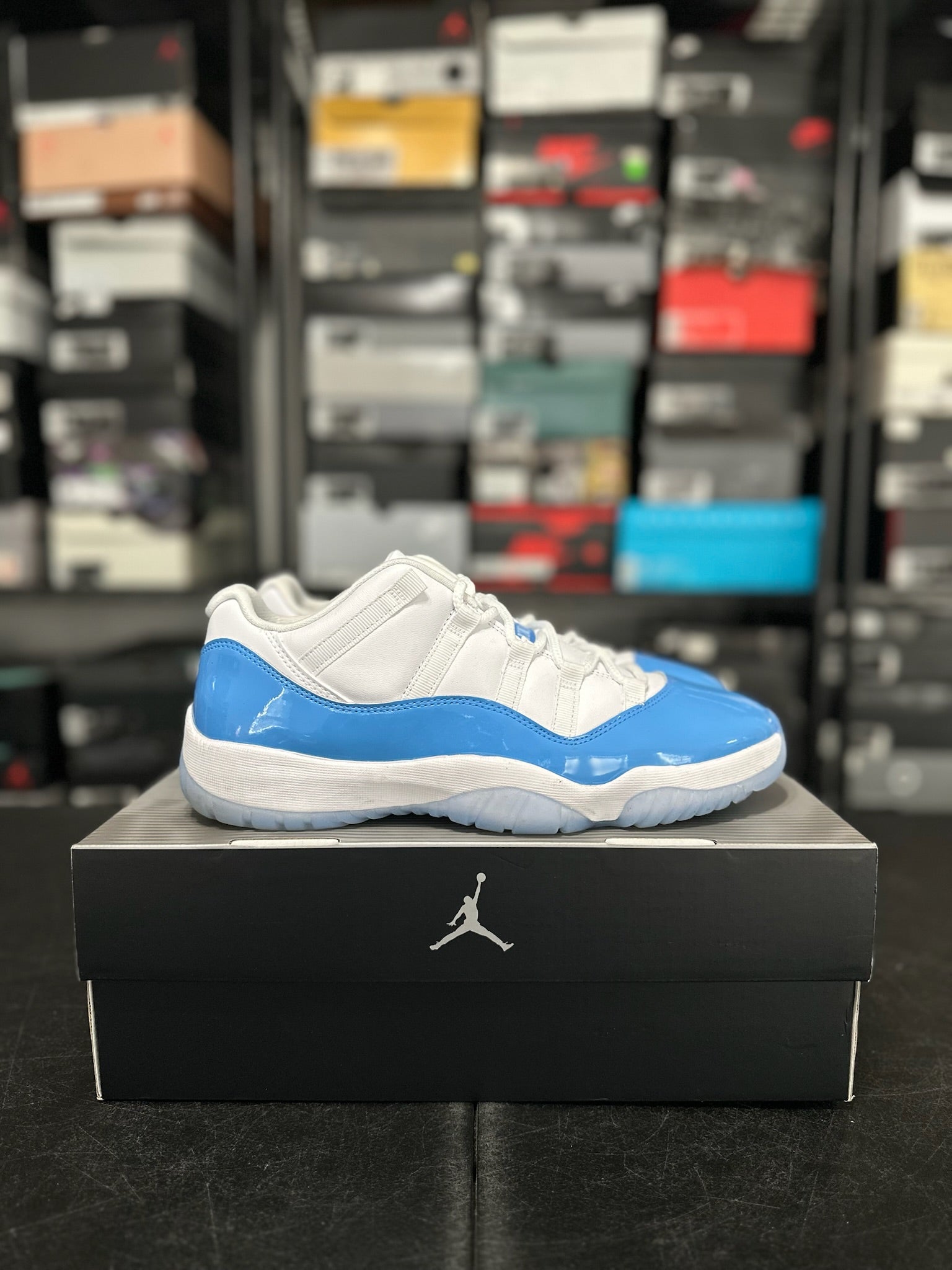 Size 11 - J11 Low University Blue