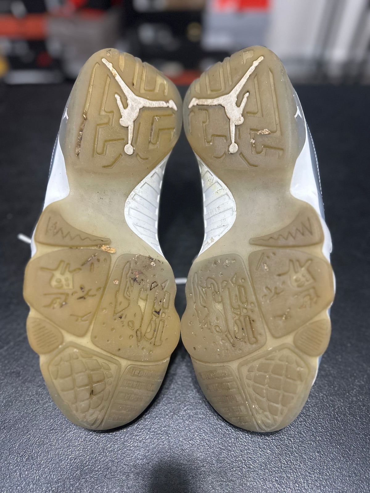 Size 10.5 - J9 Cool Grey 2025