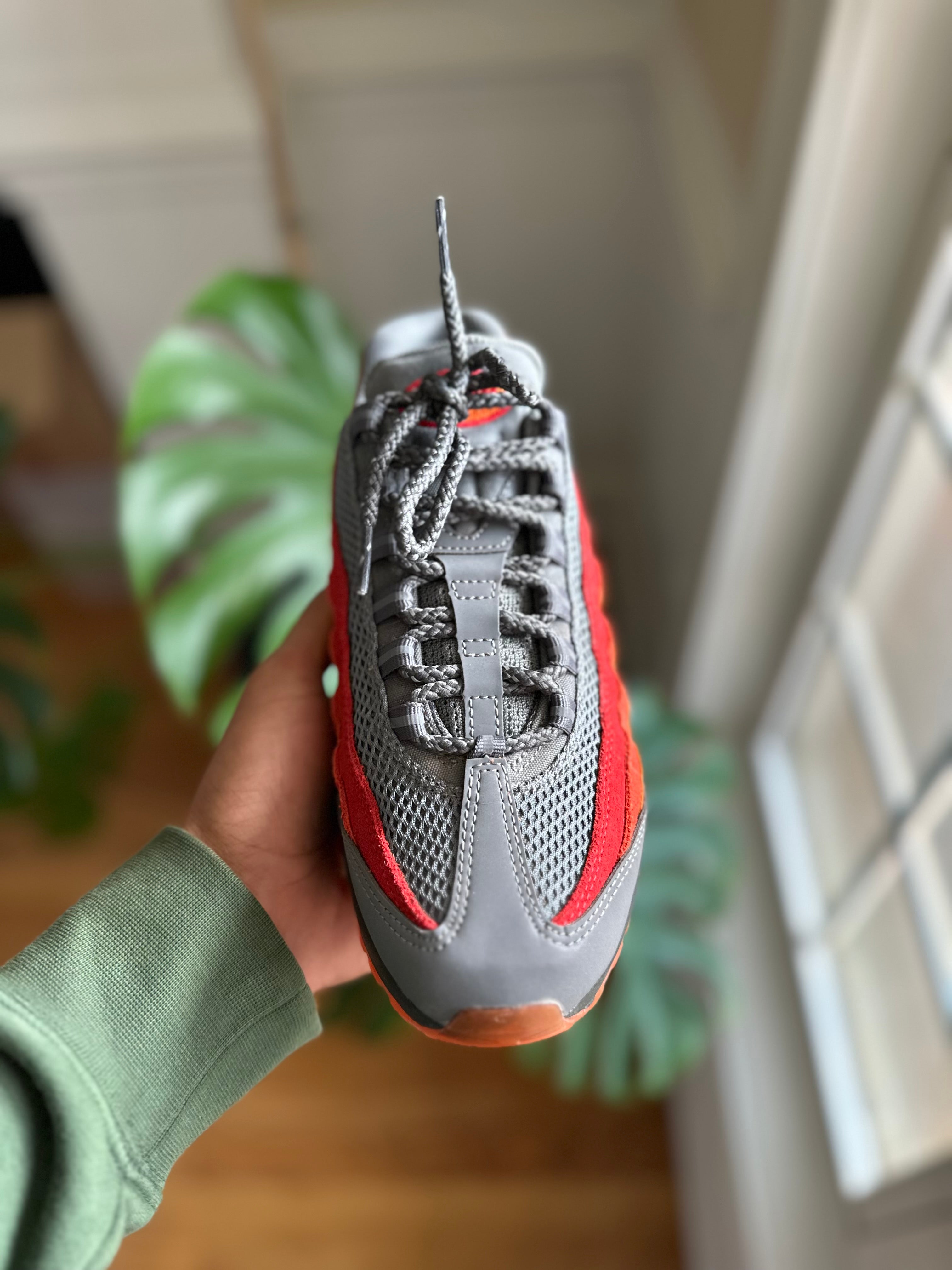 Size 6 - Nike air max 95 PRM