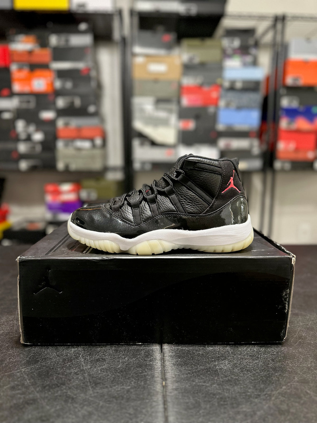Size 9 - j11 72-10