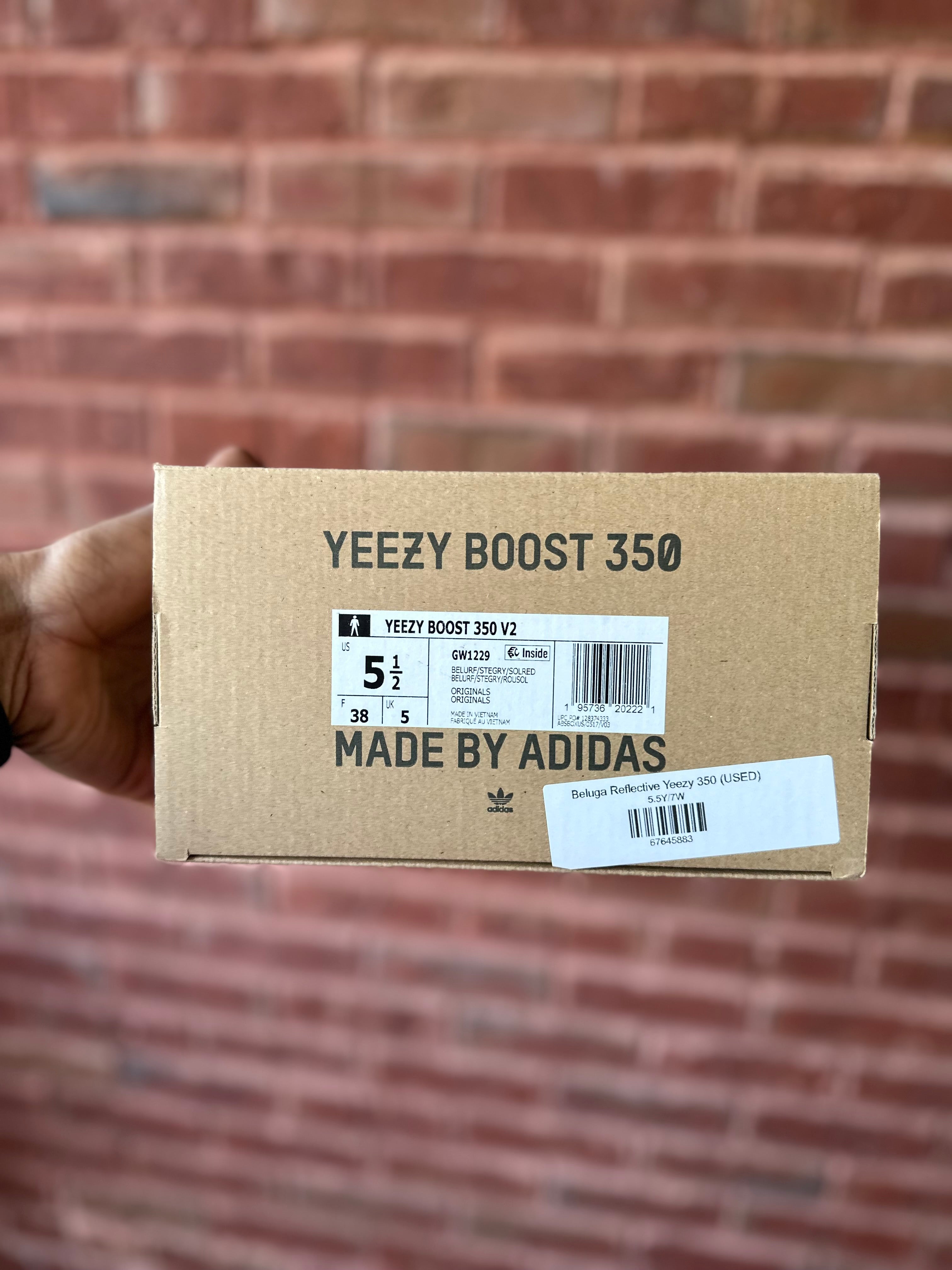 Size 5.5Y - YZY 350 beluga reflective