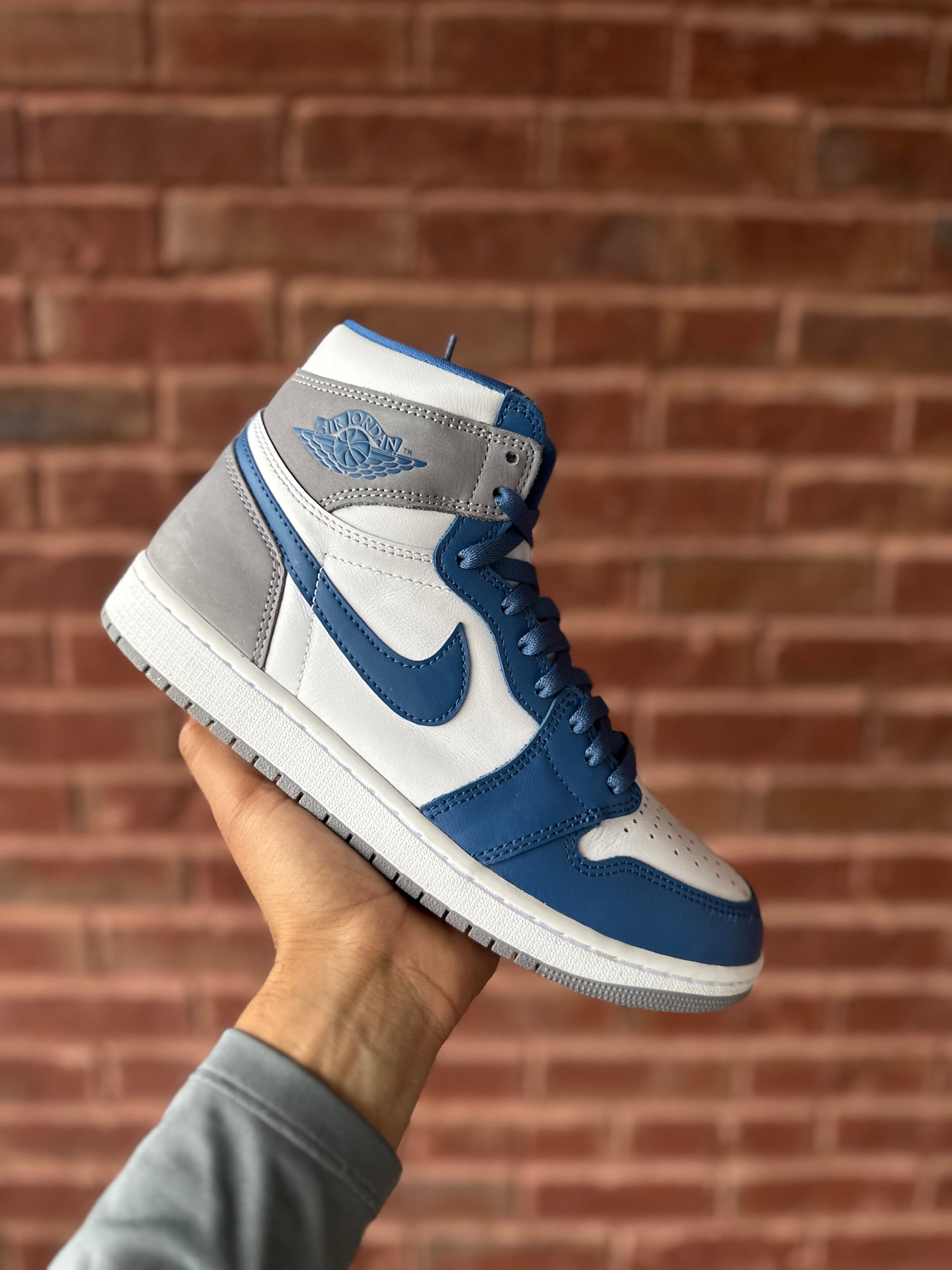 Size 9 - J1 true blue