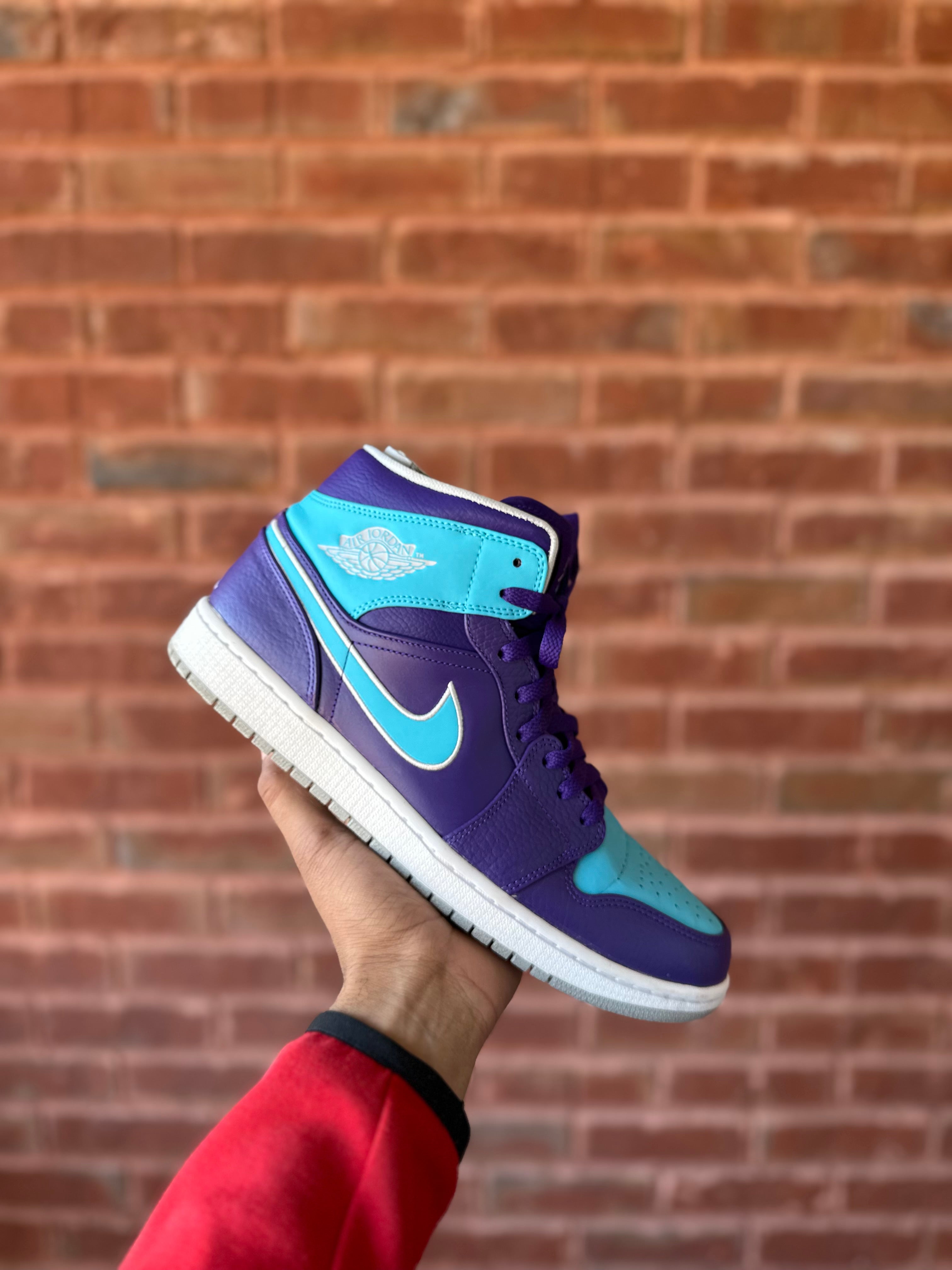 Size 11.5 - J1 Mid Hornet